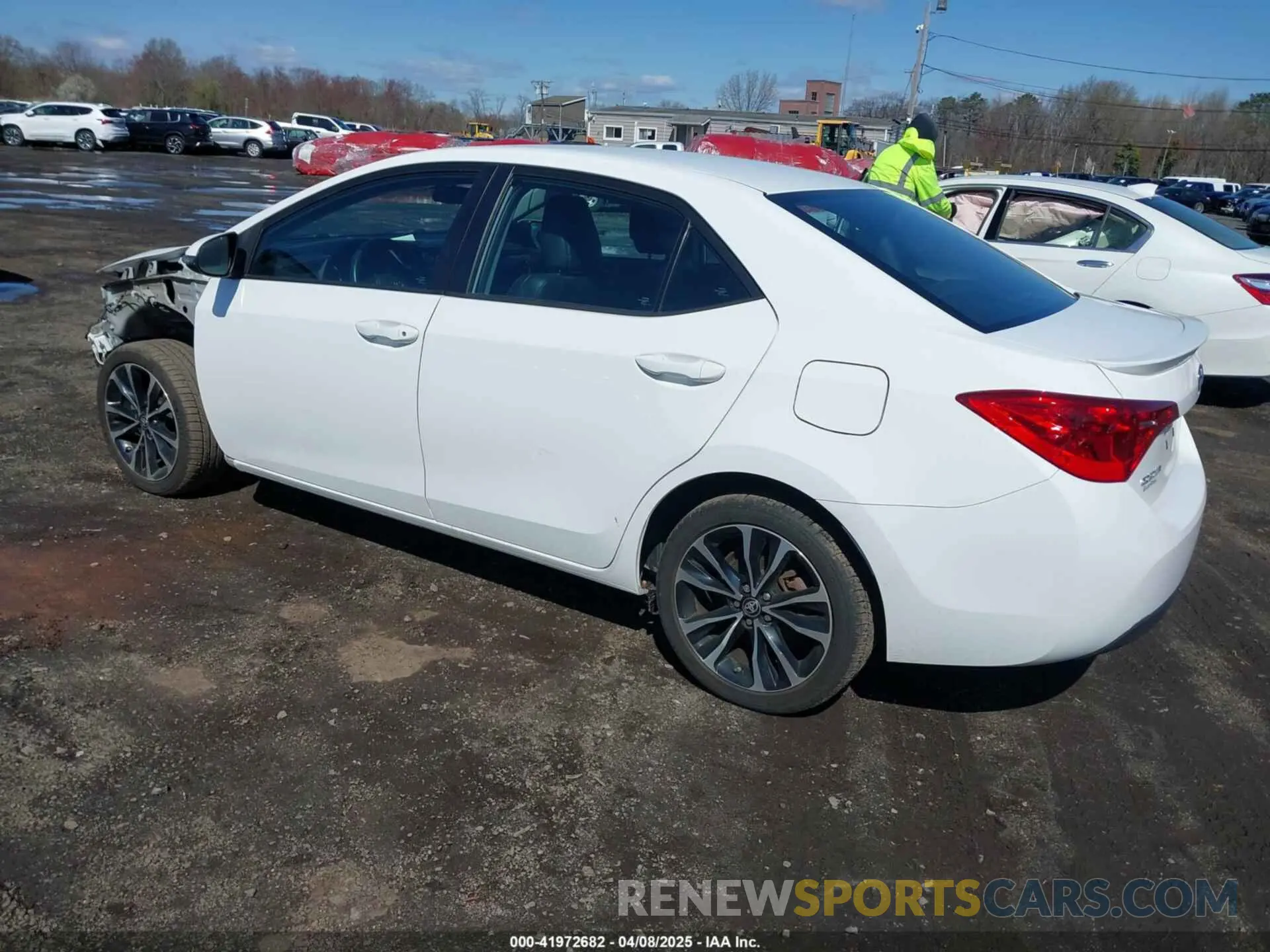 3 Photograph of a damaged car 2T1BURHE3KC202616 TOYOTA COROLLA 2019