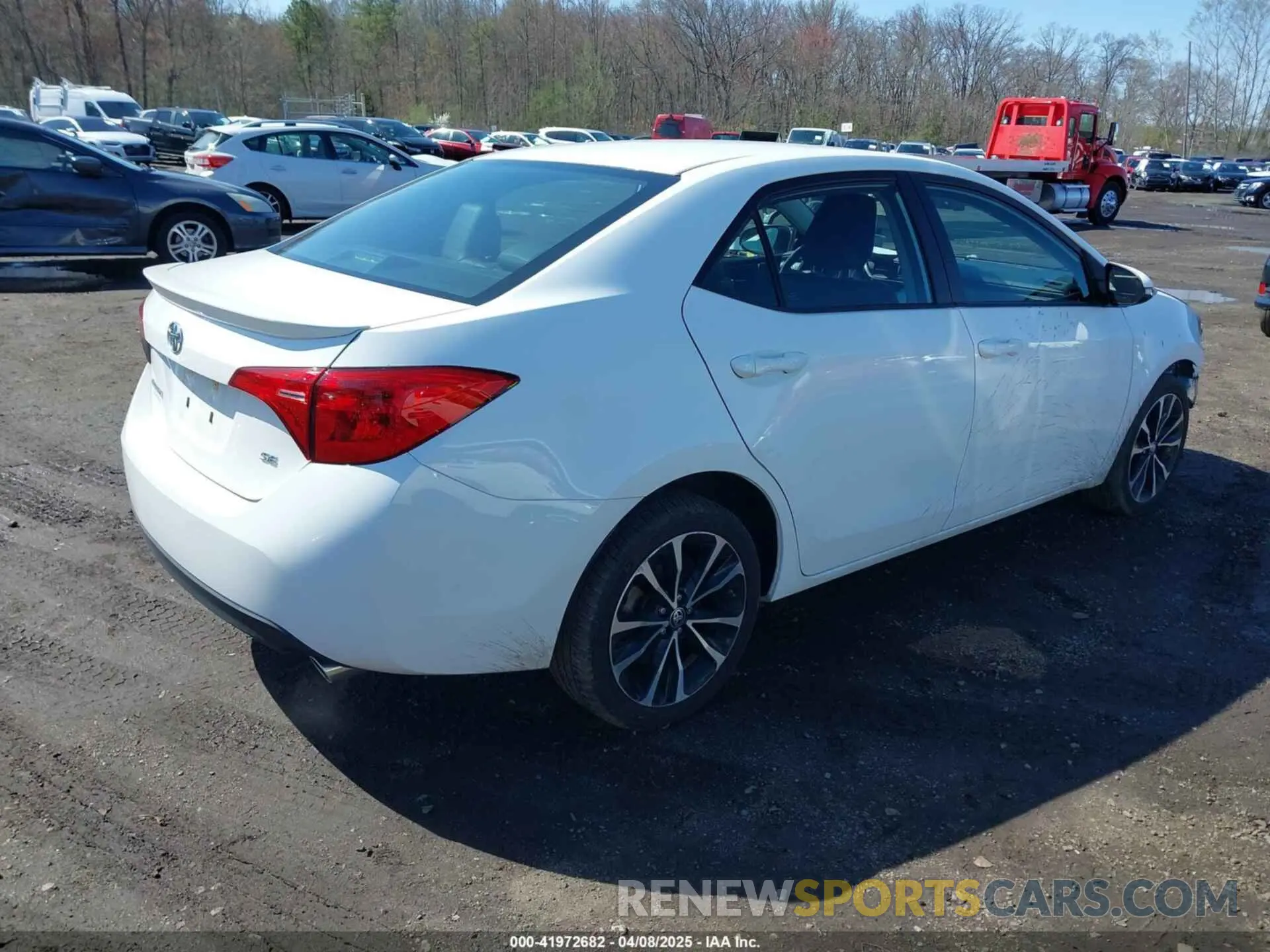 4 Photograph of a damaged car 2T1BURHE3KC202616 TOYOTA COROLLA 2019