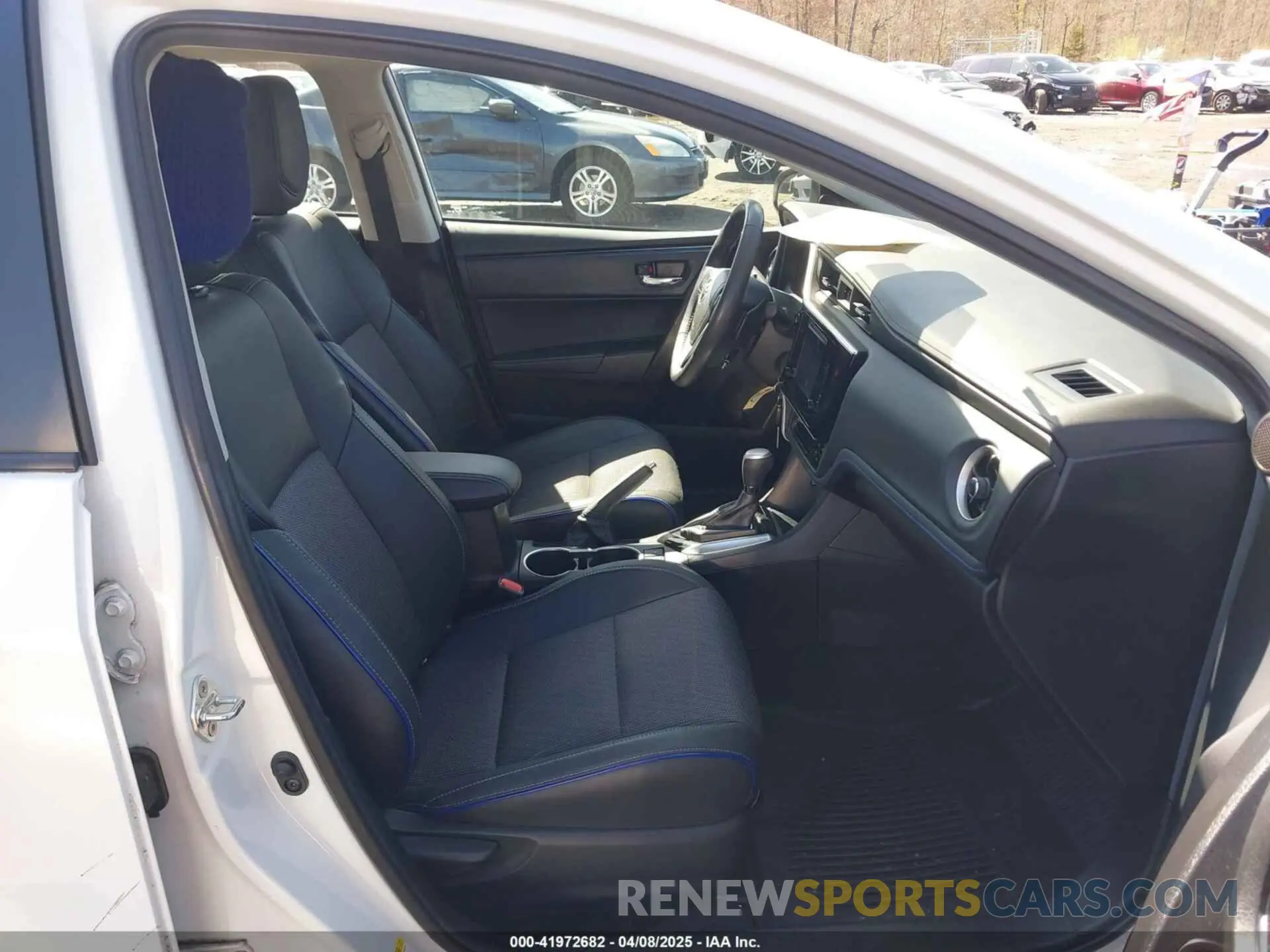5 Photograph of a damaged car 2T1BURHE3KC202616 TOYOTA COROLLA 2019
