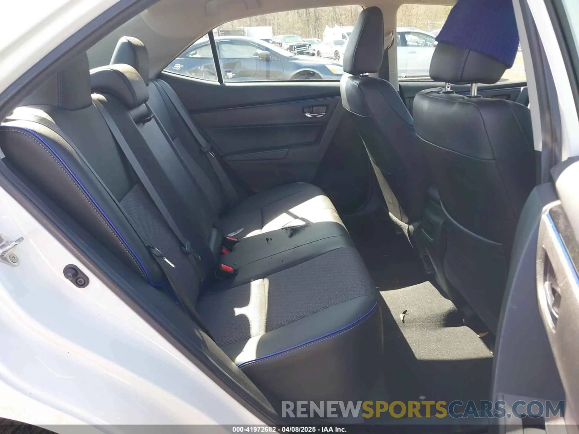 8 Photograph of a damaged car 2T1BURHE3KC202616 TOYOTA COROLLA 2019