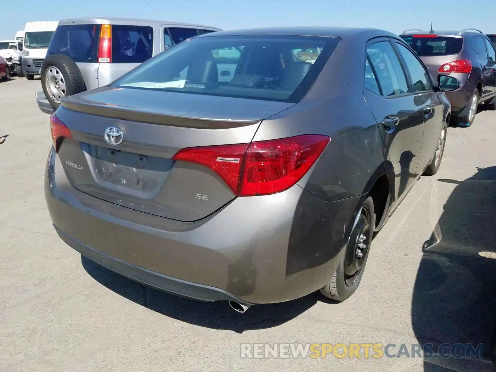 4 Photograph of a damaged car 2T1BURHE3KC202860 TOYOTA COROLLA 2019