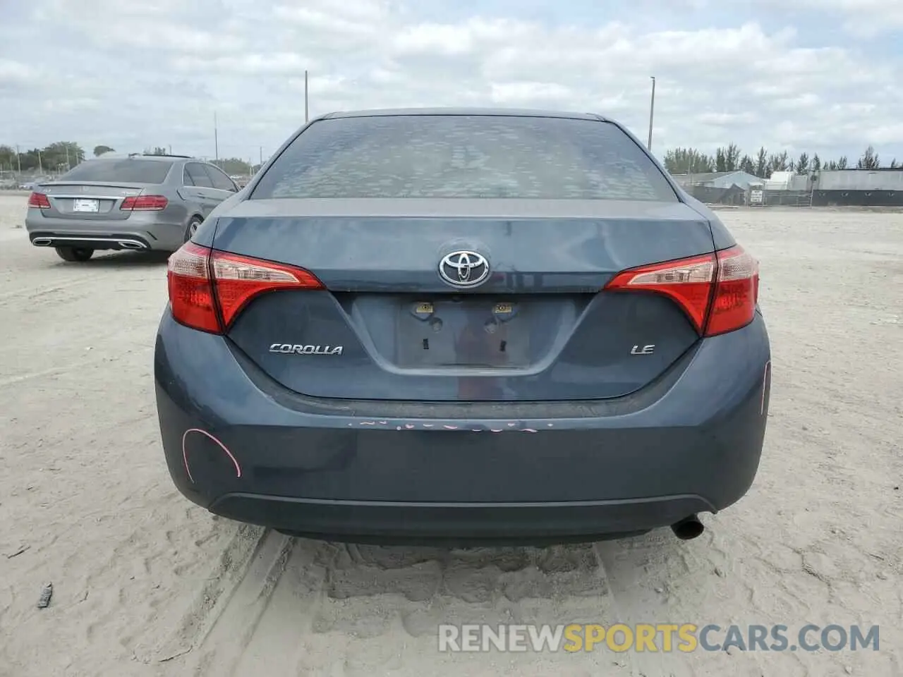 6 Photograph of a damaged car 2T1BURHE3KC205516 TOYOTA COROLLA 2019