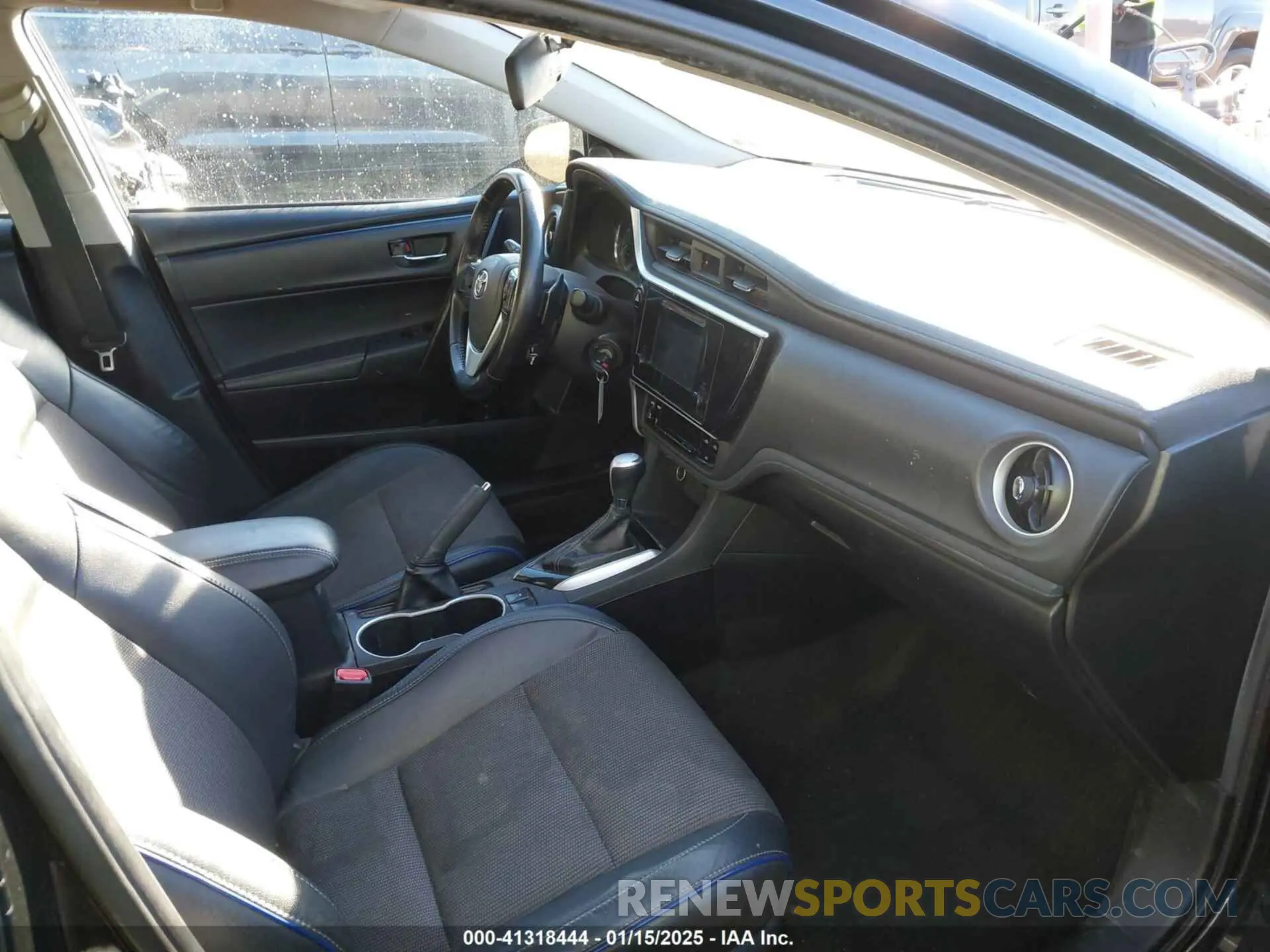 5 Photograph of a damaged car 2T1BURHE3KC206388 TOYOTA COROLLA 2019