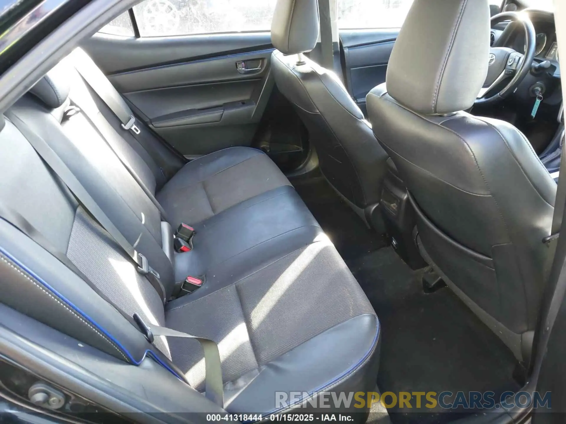 8 Photograph of a damaged car 2T1BURHE3KC206388 TOYOTA COROLLA 2019