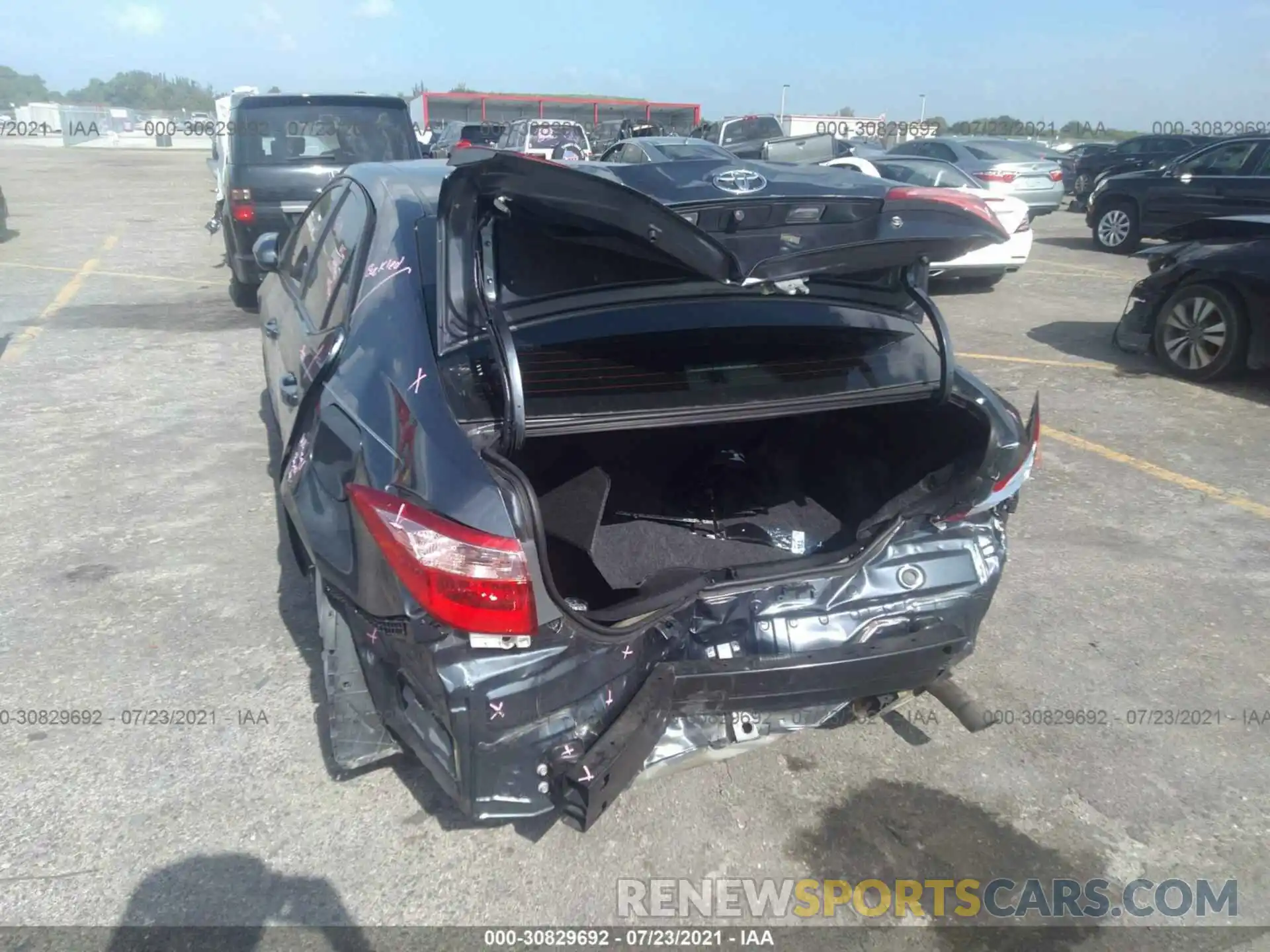 6 Photograph of a damaged car 2T1BURHE3KC209100 TOYOTA COROLLA 2019