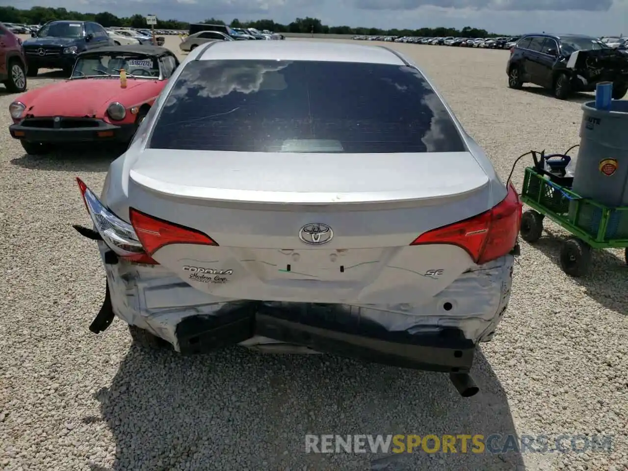 9 Photograph of a damaged car 2T1BURHE3KC213258 TOYOTA COROLLA 2019