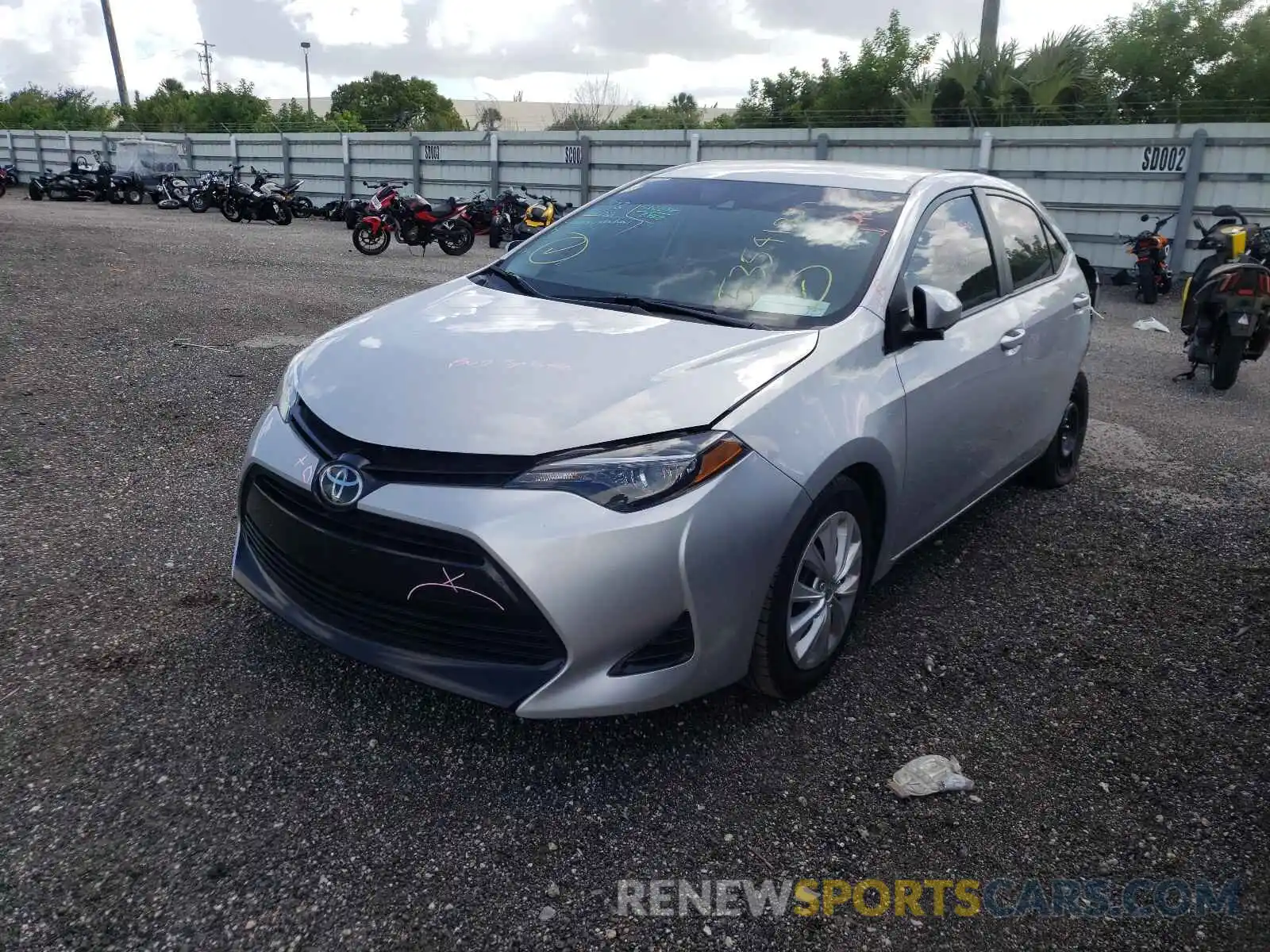 2 Photograph of a damaged car 2T1BURHE3KC215267 TOYOTA COROLLA 2019