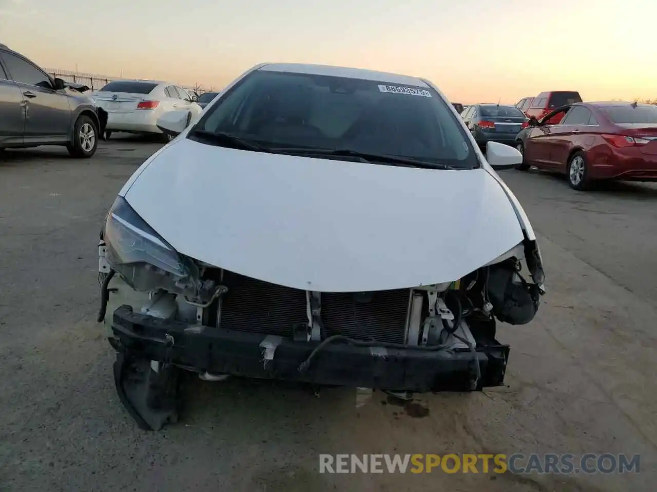 5 Photograph of a damaged car 2T1BURHE3KC216614 TOYOTA COROLLA 2019