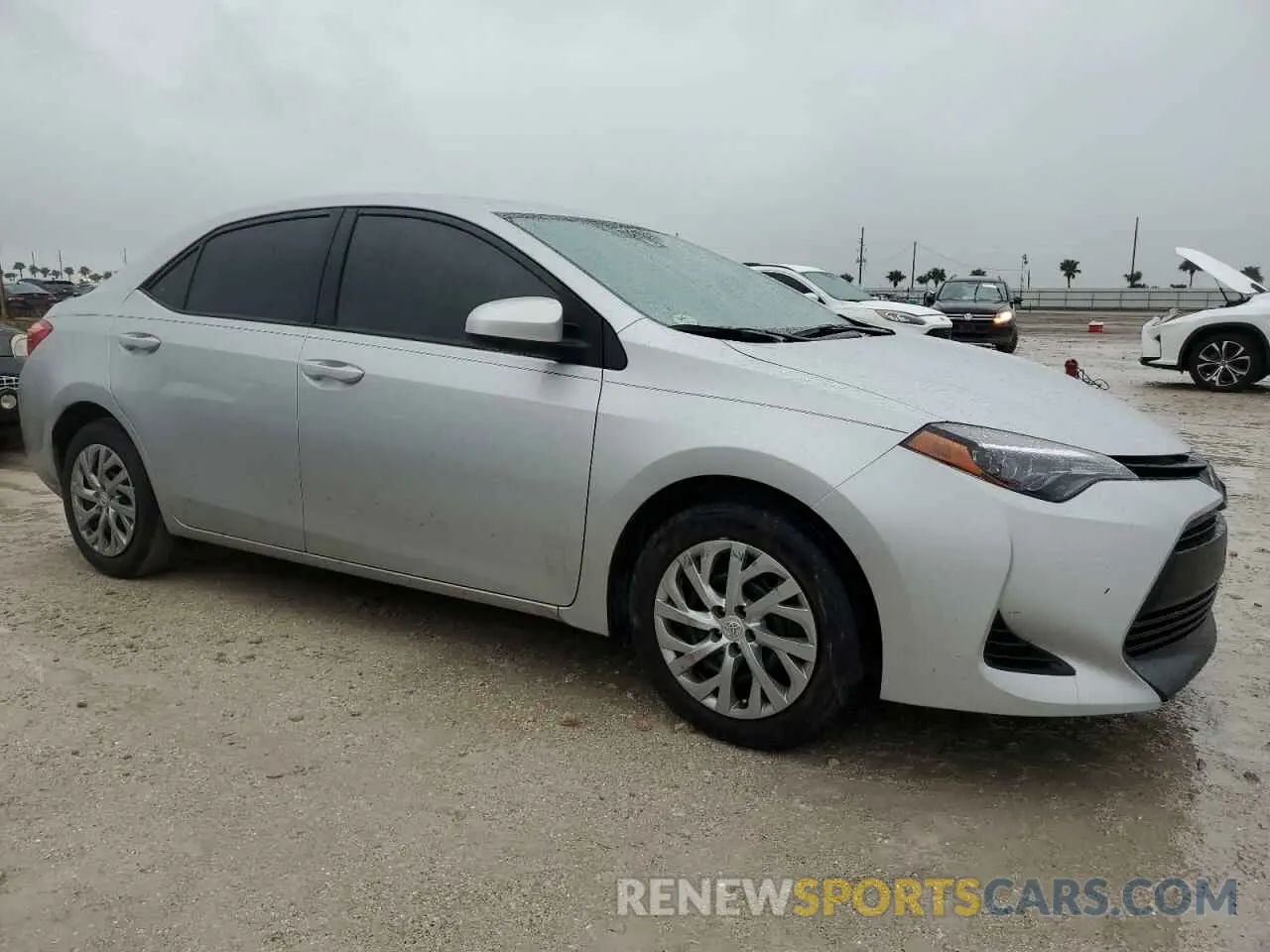 4 Photograph of a damaged car 2T1BURHE3KC216998 TOYOTA COROLLA 2019