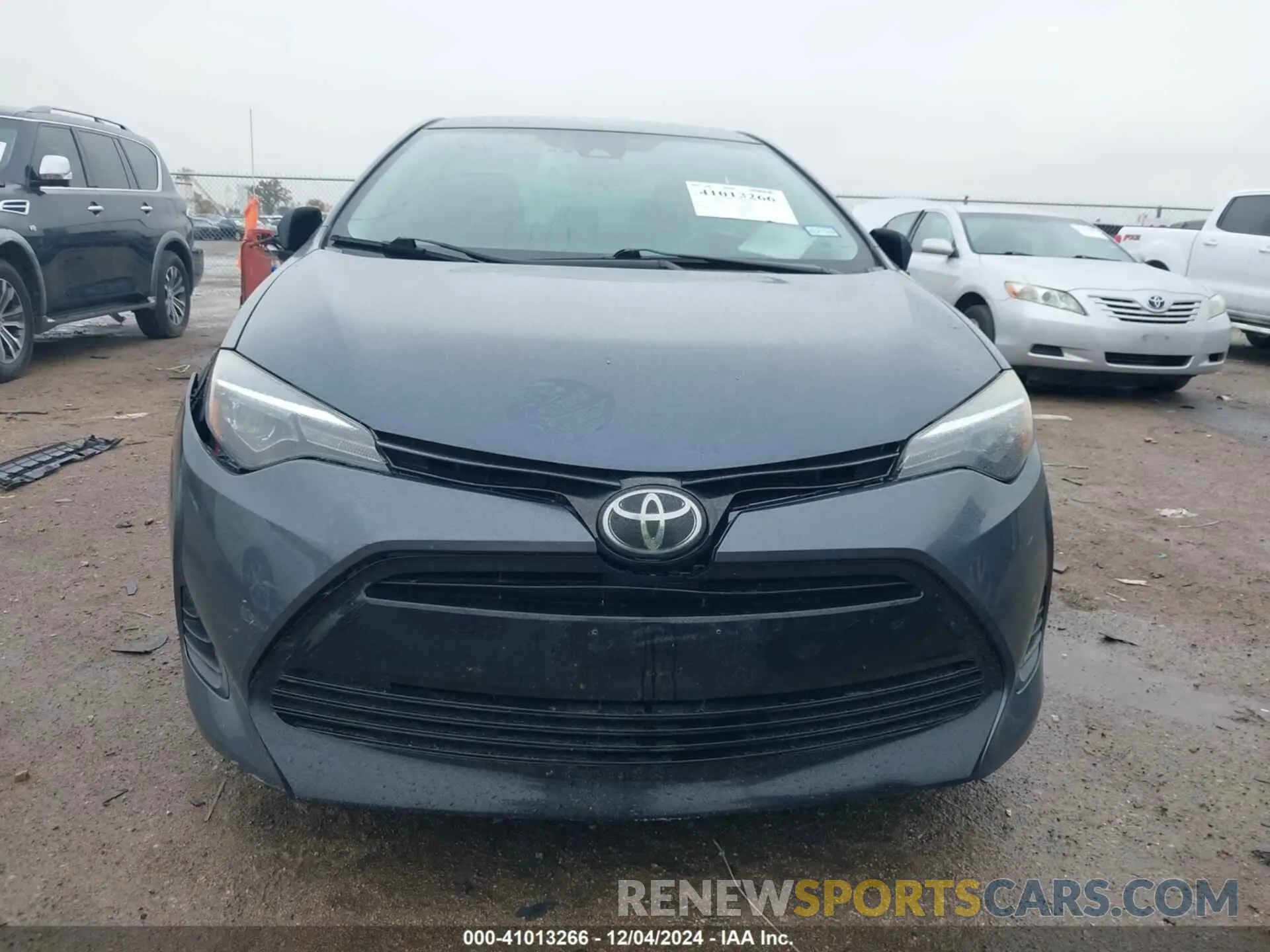 12 Photograph of a damaged car 2T1BURHE3KC219402 TOYOTA COROLLA 2019