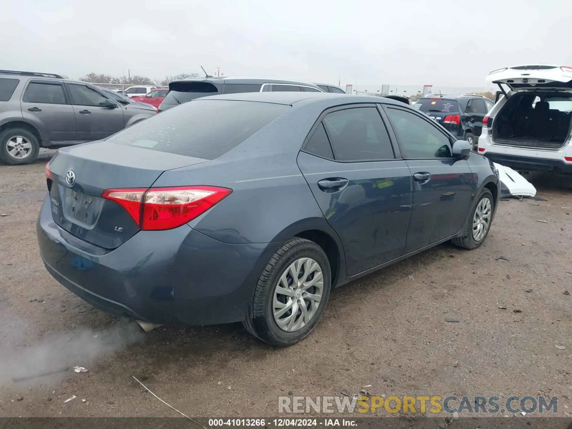 4 Photograph of a damaged car 2T1BURHE3KC219402 TOYOTA COROLLA 2019