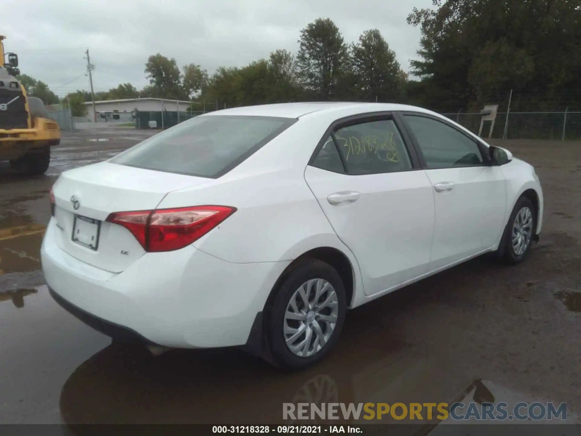 4 Photograph of a damaged car 2T1BURHE3KC220761 TOYOTA COROLLA 2019