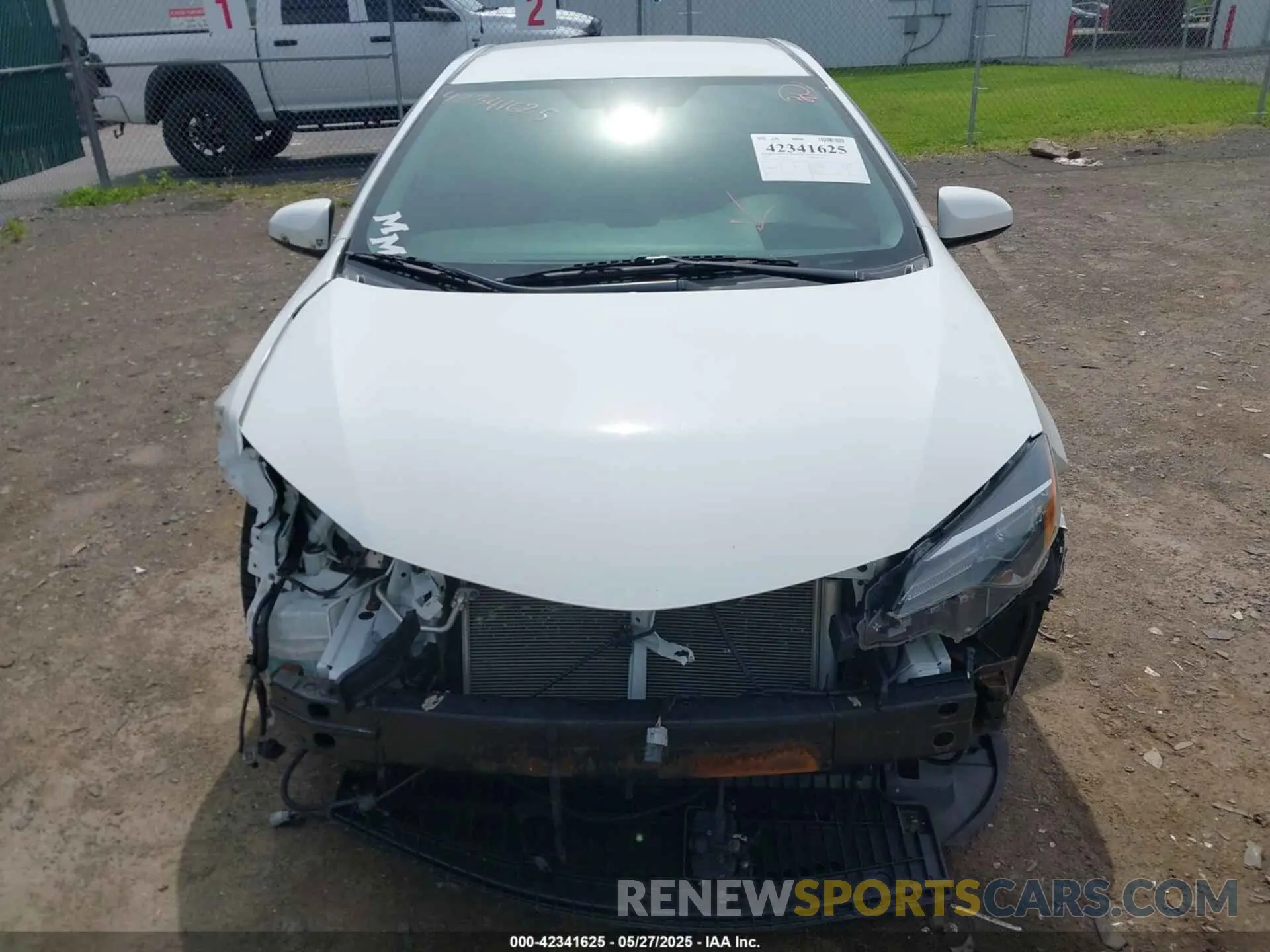 12 Photograph of a damaged car 2T1BURHE3KC221683 TOYOTA COROLLA 2019