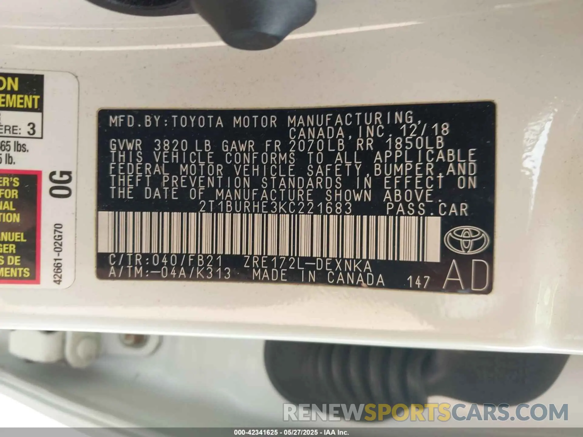 9 Photograph of a damaged car 2T1BURHE3KC221683 TOYOTA COROLLA 2019