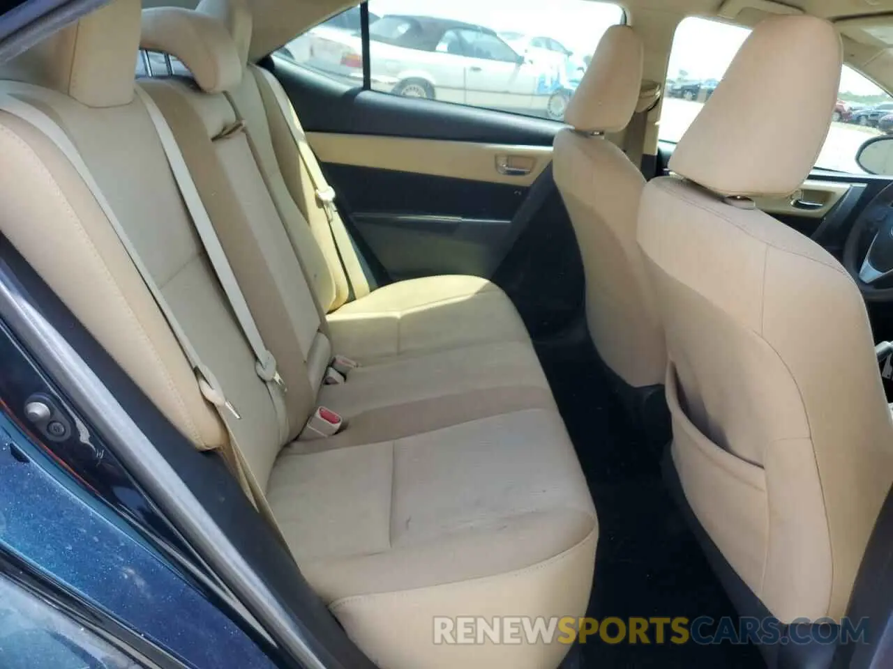10 Photograph of a damaged car 2T1BURHE3KC225605 TOYOTA COROLLA 2019