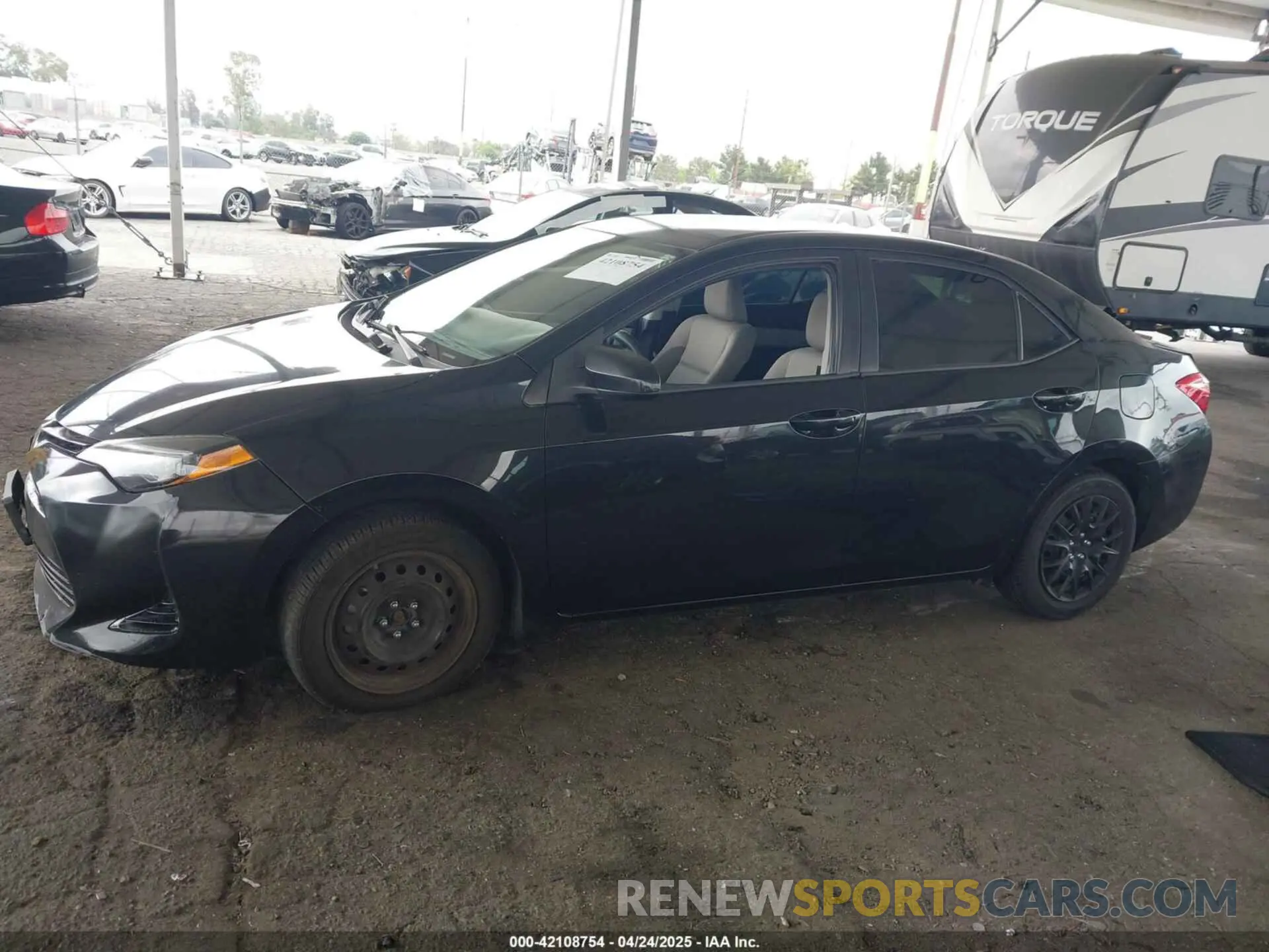 14 Photograph of a damaged car 2T1BURHE3KC233882 TOYOTA COROLLA 2019