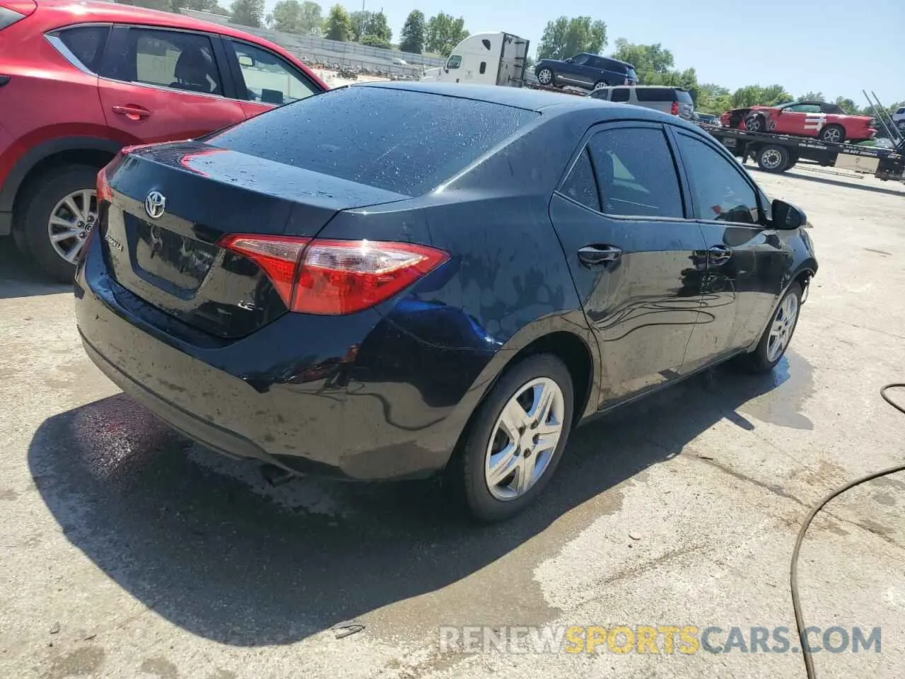 3 Photograph of a damaged car 2T1BURHE3KC236006 TOYOTA COROLLA 2019