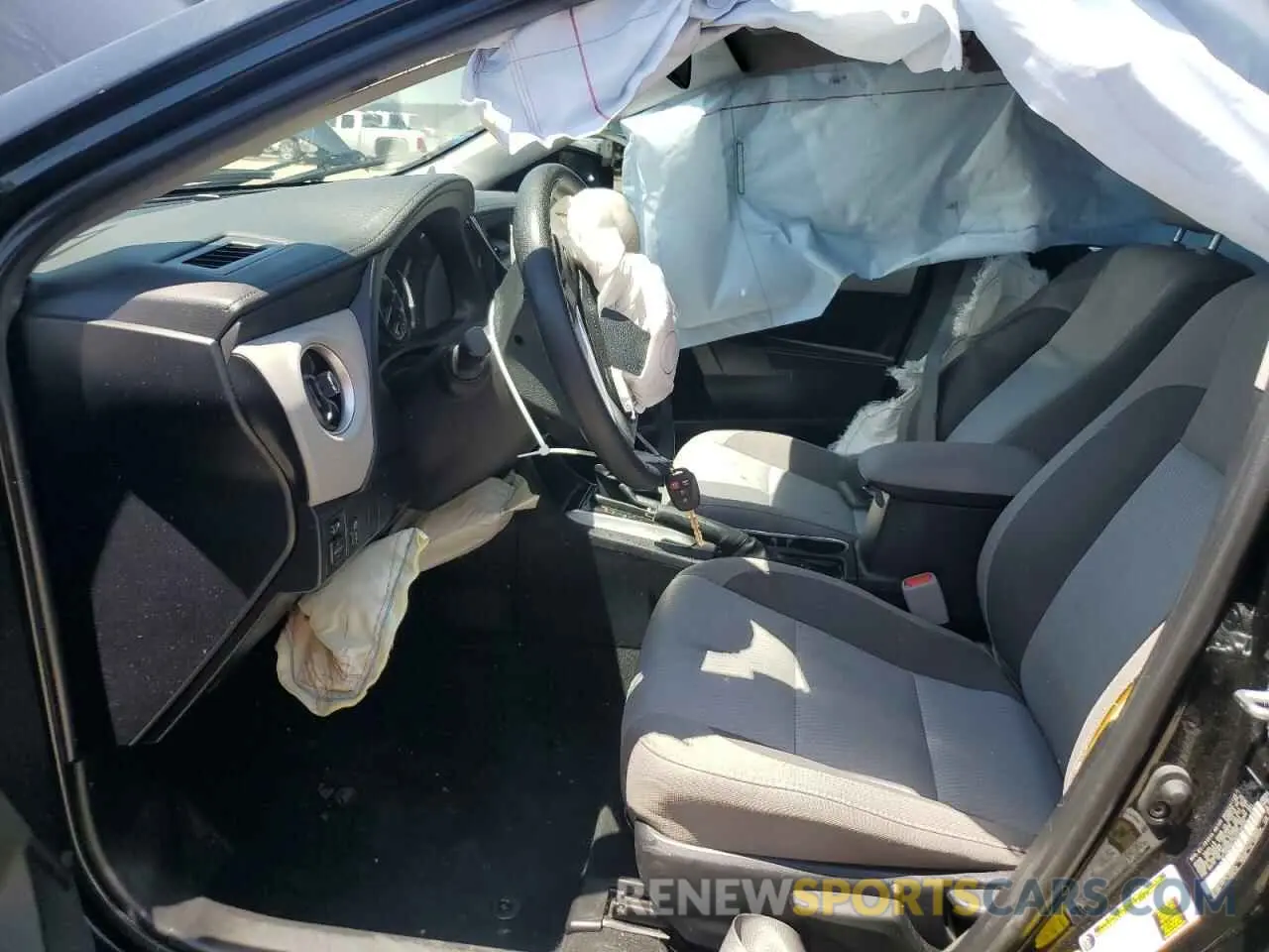 7 Photograph of a damaged car 2T1BURHE3KC236006 TOYOTA COROLLA 2019