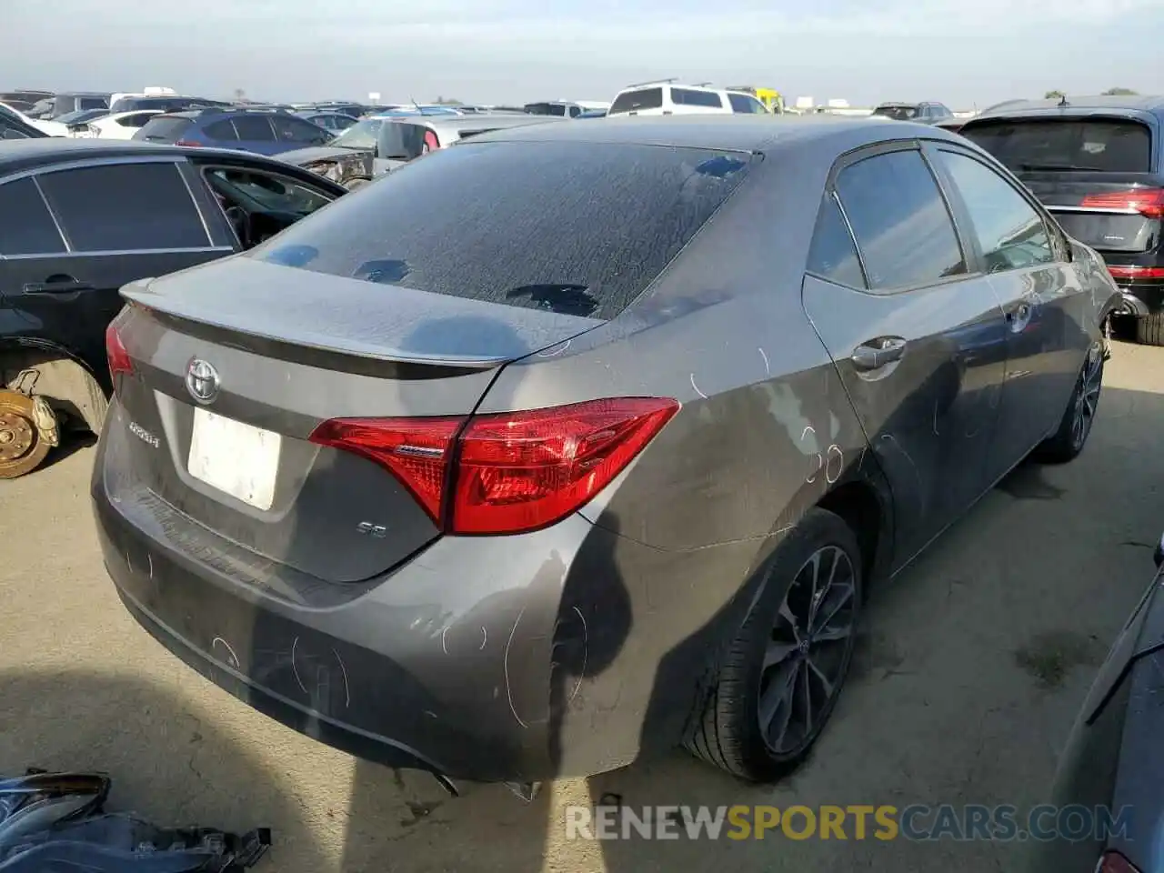 3 Photograph of a damaged car 2T1BURHE3KC237379 TOYOTA COROLLA 2019