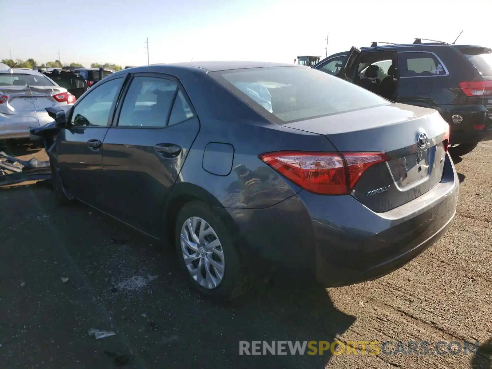 3 Photograph of a damaged car 2T1BURHE3KC241951 TOYOTA COROLLA 2019