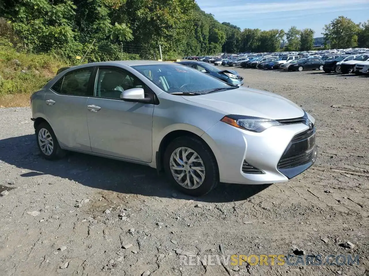 4 Photograph of a damaged car 2T1BURHE3KC245515 TOYOTA COROLLA 2019