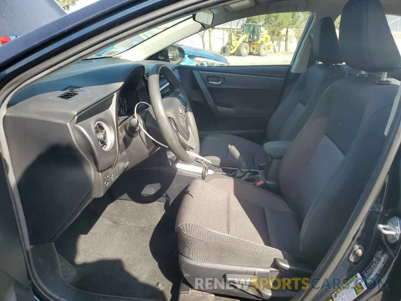 7 Photograph of a damaged car 2T1BURHE4KC126565 TOYOTA COROLLA 2019