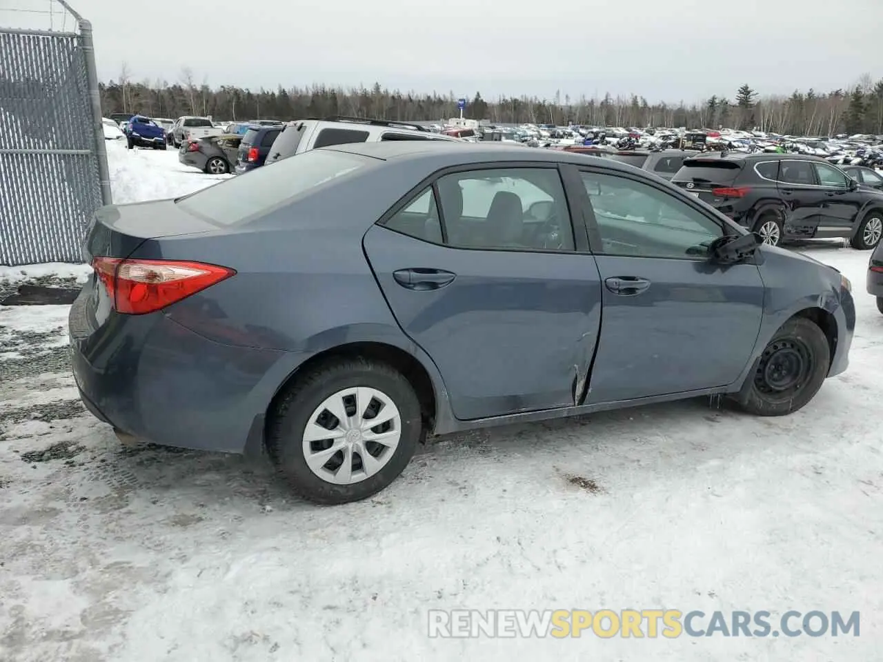 3 Photograph of a damaged car 2T1BURHE4KC127909 TOYOTA COROLLA 2019