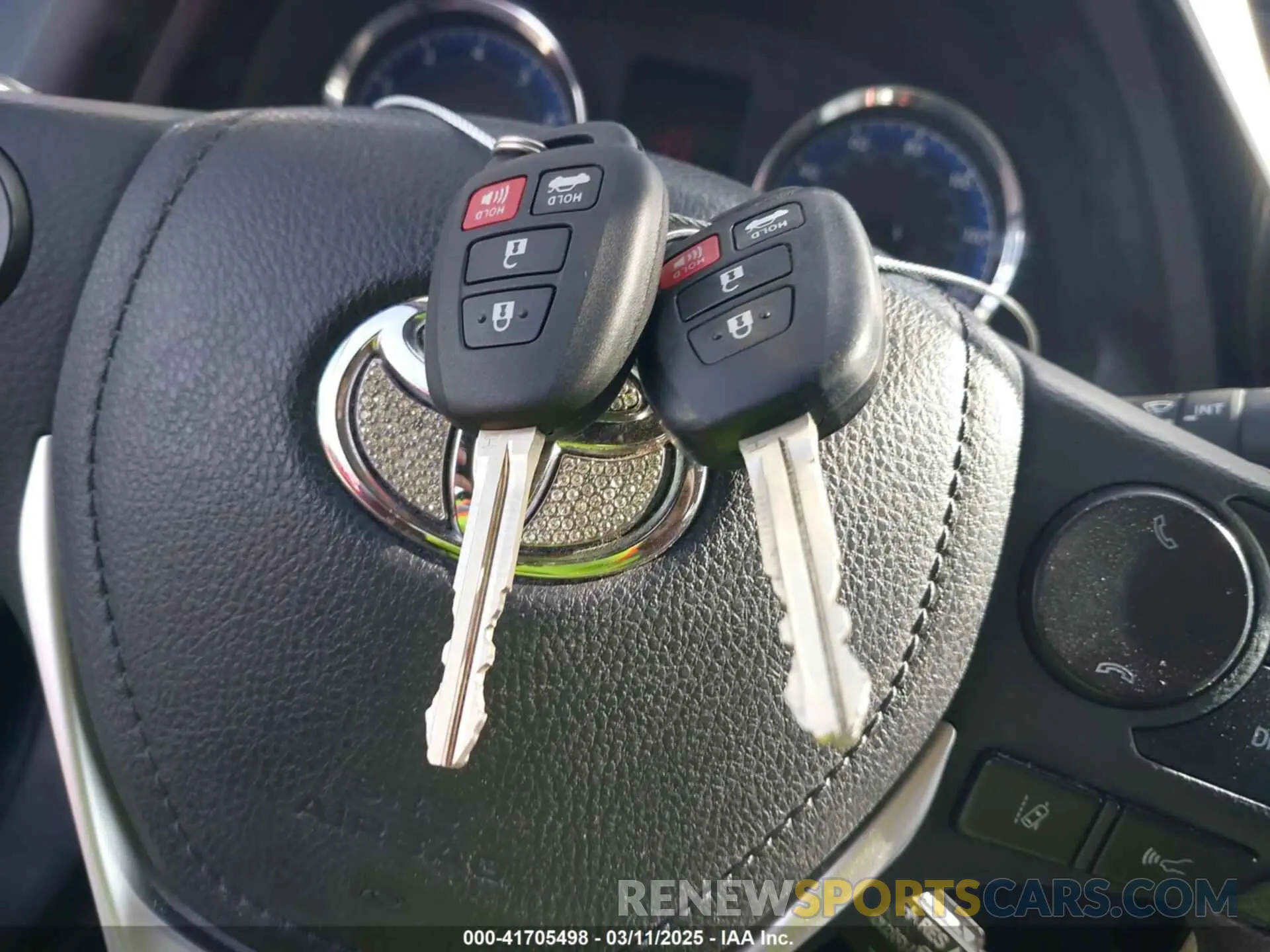 11 Photograph of a damaged car 2T1BURHE4KC129627 TOYOTA COROLLA 2019