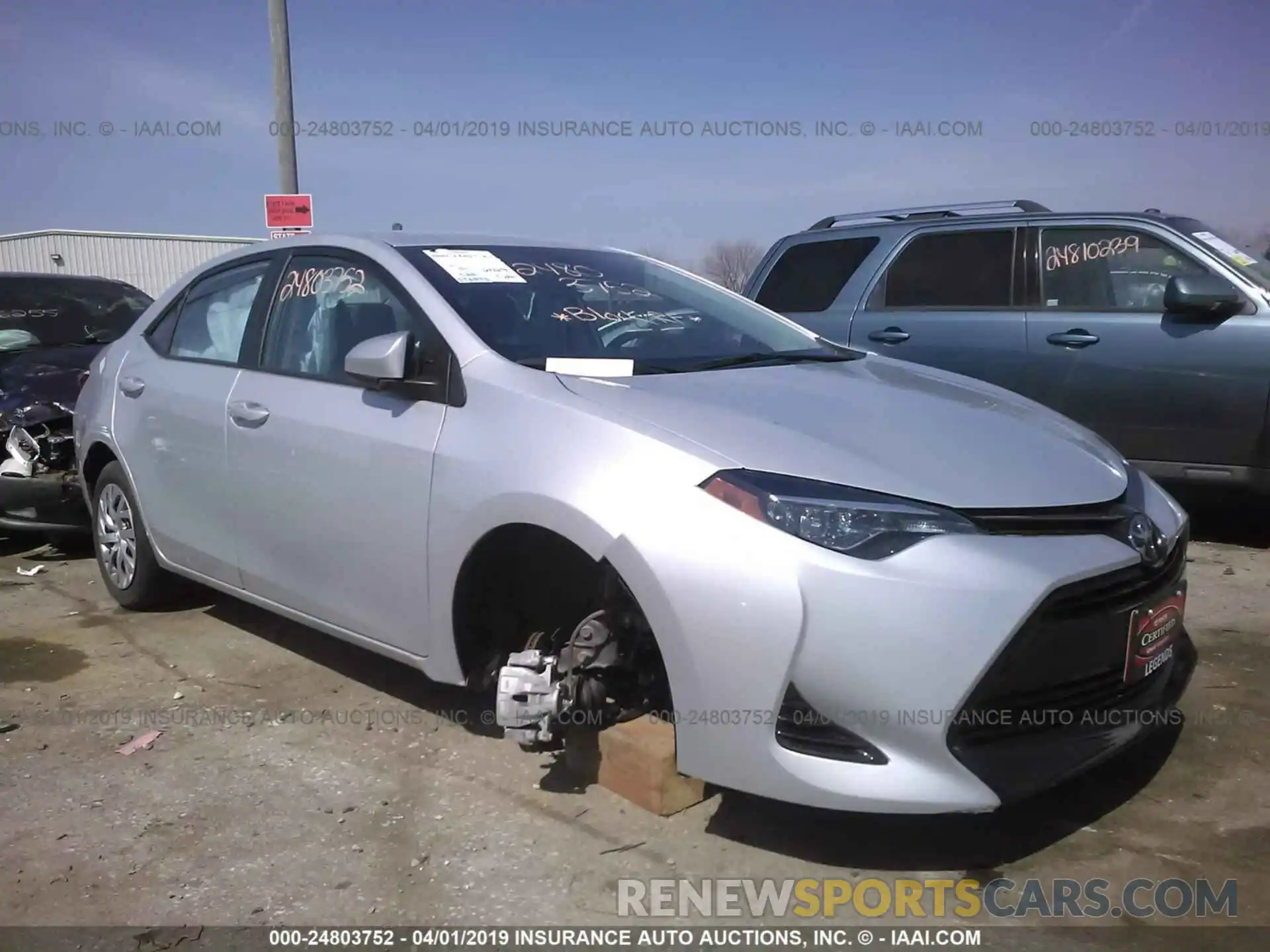 1 Photograph of a damaged car 2T1BURHE4KC135556 TOYOTA COROLLA 2019