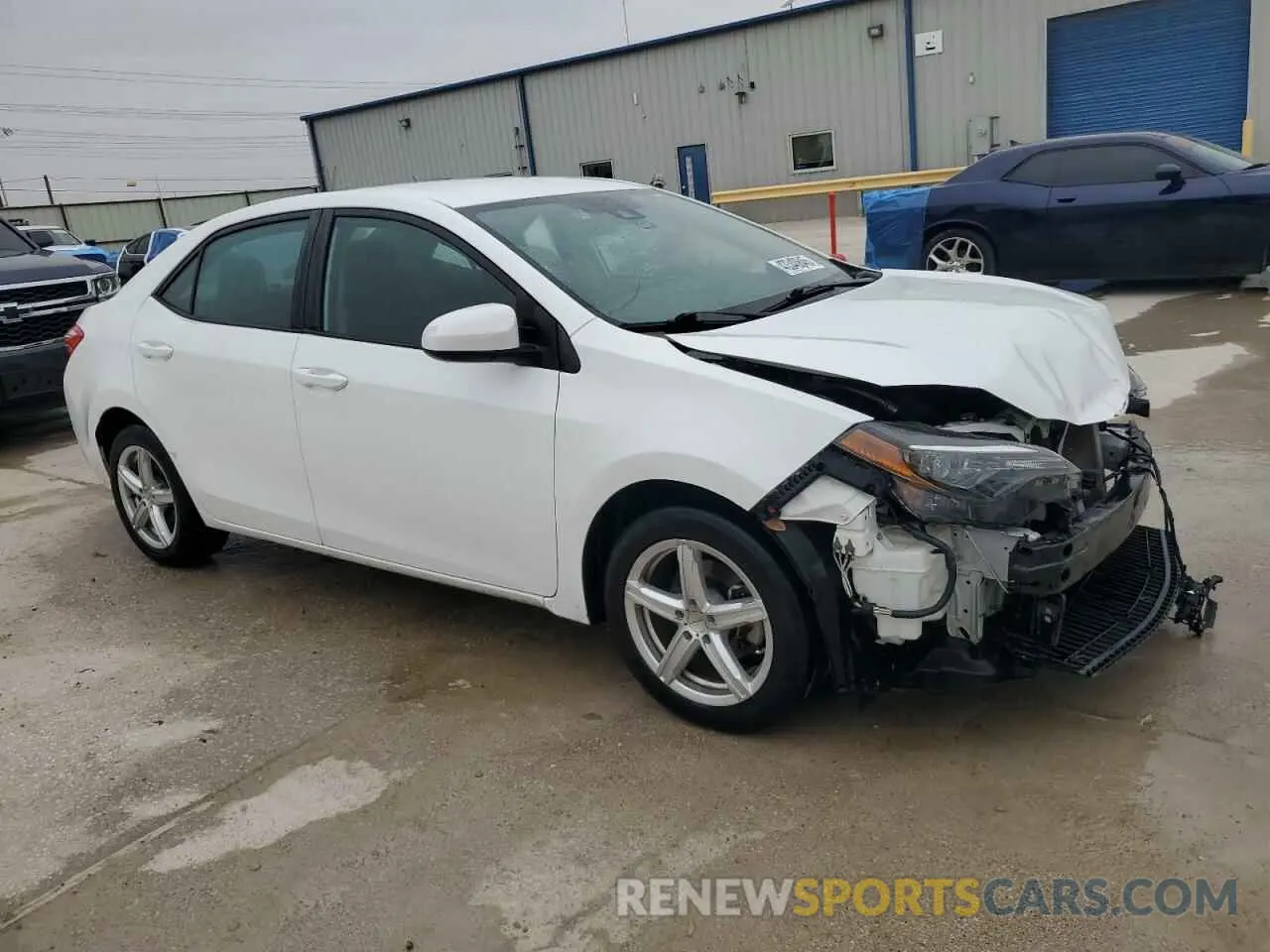 4 Photograph of a damaged car 2T1BURHE4KC136741 TOYOTA COROLLA 2019