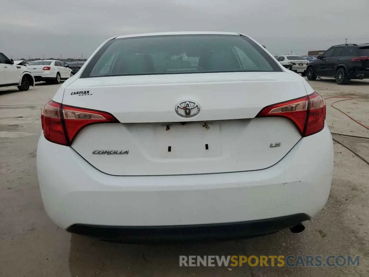 6 Photograph of a damaged car 2T1BURHE4KC136741 TOYOTA COROLLA 2019