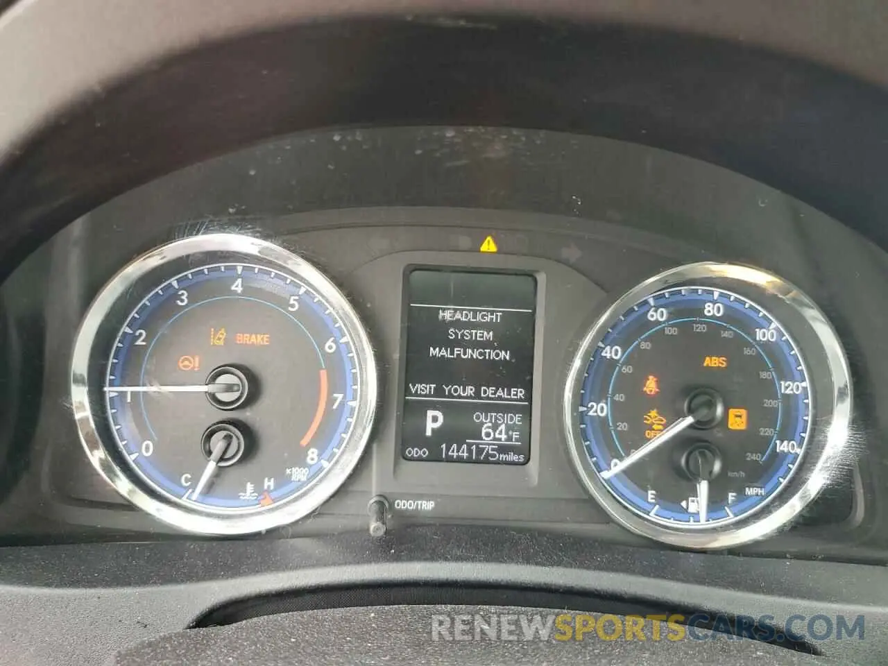 9 Photograph of a damaged car 2T1BURHE4KC136741 TOYOTA COROLLA 2019