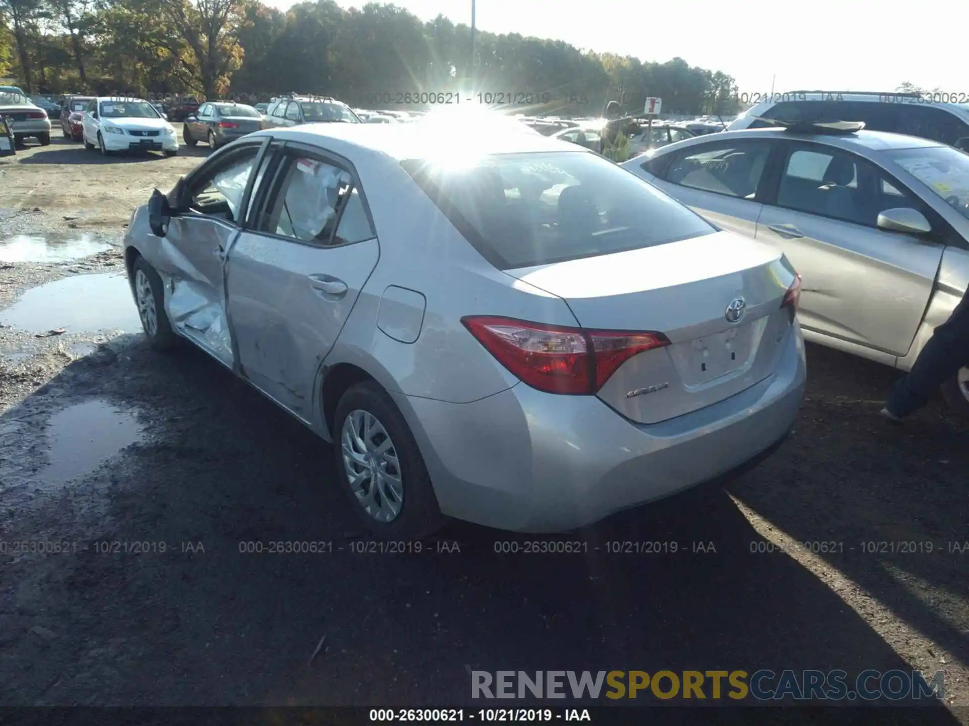 3 Photograph of a damaged car 2T1BURHE4KC136836 TOYOTA COROLLA 2019