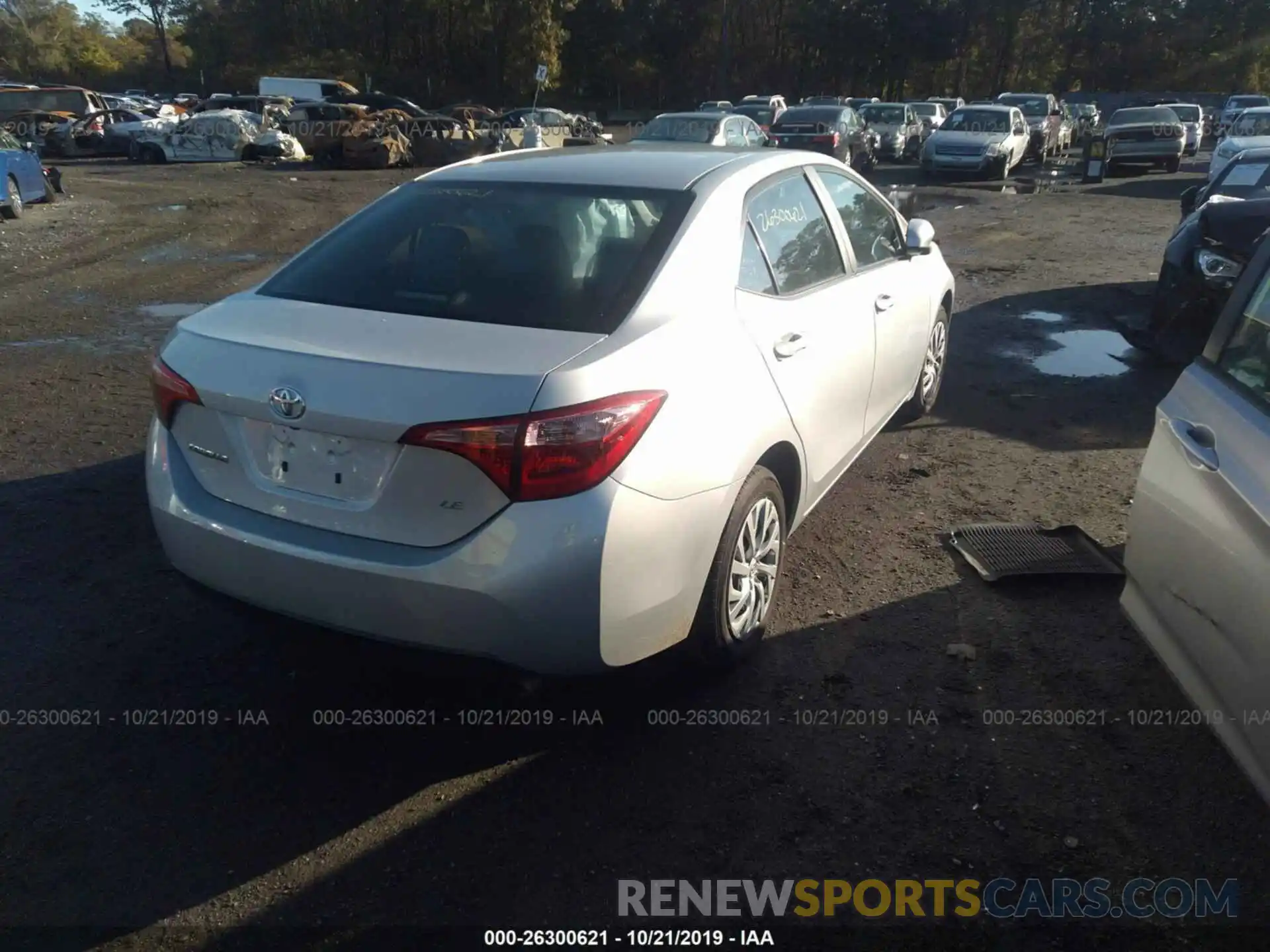 4 Photograph of a damaged car 2T1BURHE4KC136836 TOYOTA COROLLA 2019