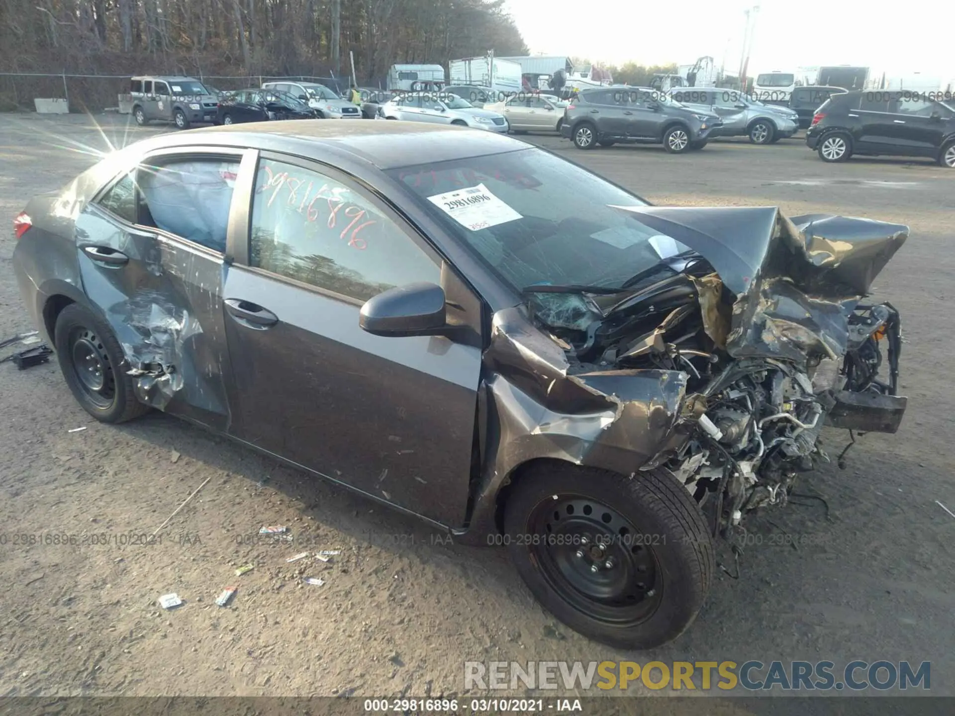 1 Photograph of a damaged car 2T1BURHE4KC137985 TOYOTA COROLLA 2019