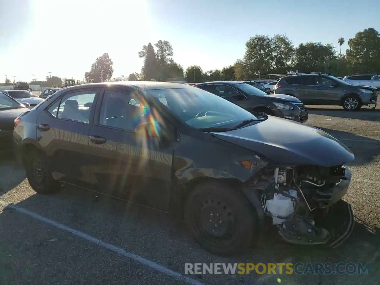 4 Photograph of a damaged car 2T1BURHE4KC138554 TOYOTA COROLLA 2019