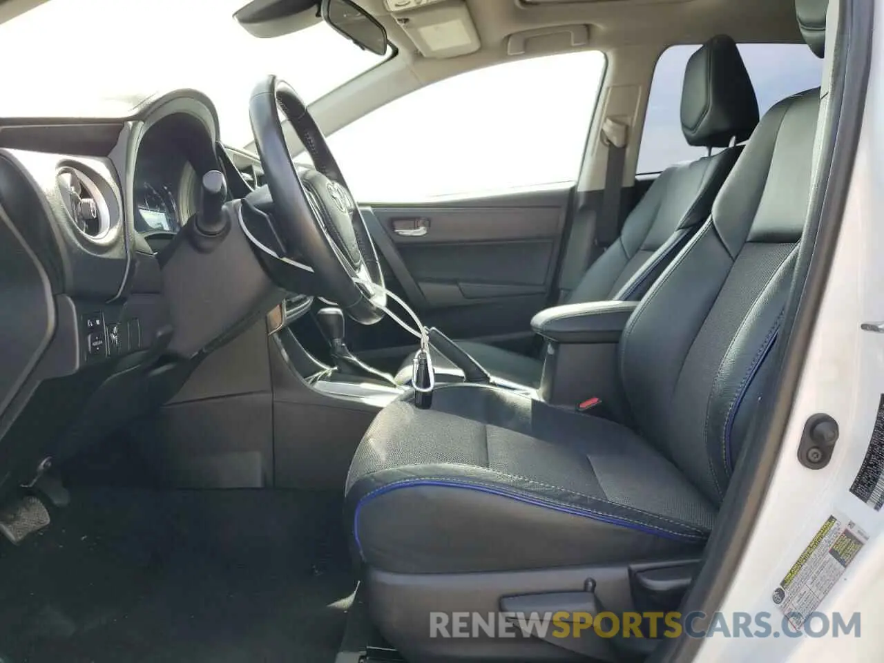 7 Photograph of a damaged car 2T1BURHE4KC141356 TOYOTA COROLLA 2019