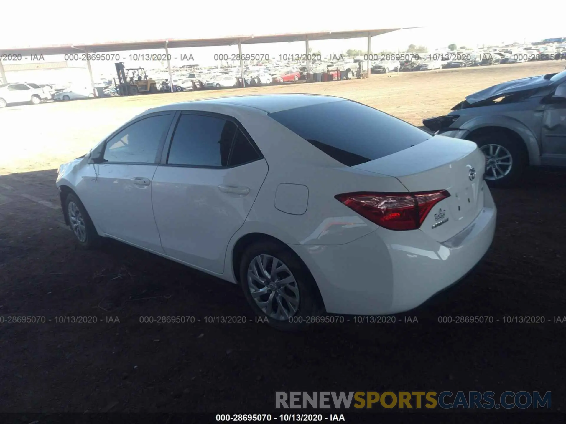 3 Photograph of a damaged car 2T1BURHE4KC144225 TOYOTA COROLLA 2019