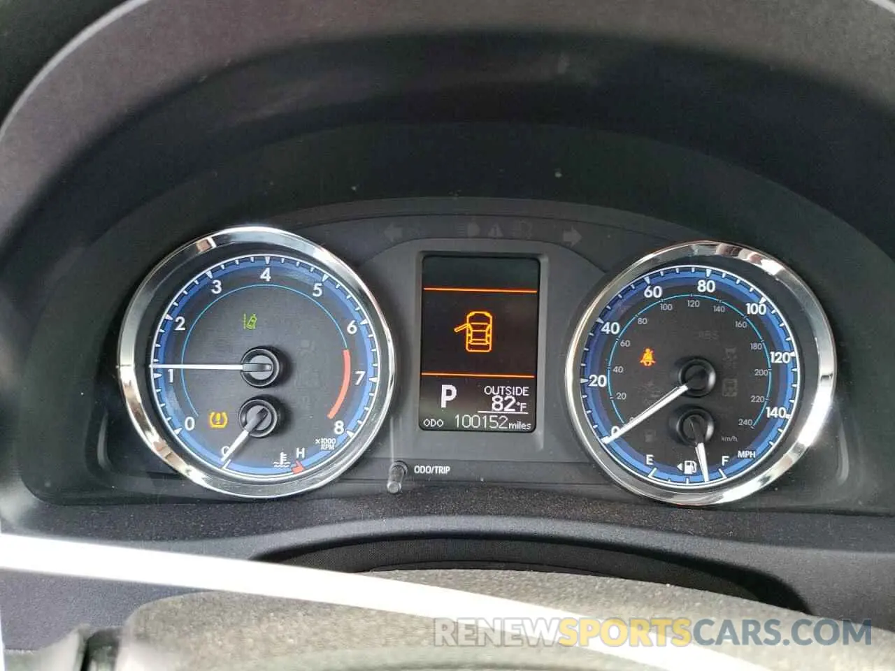9 Photograph of a damaged car 2T1BURHE4KC147125 TOYOTA COROLLA 2019