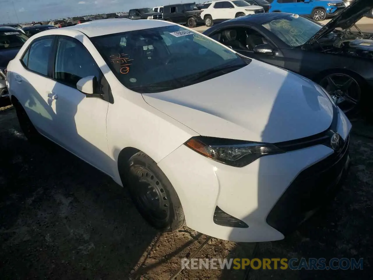 4 Photograph of a damaged car 2T1BURHE4KC150994 TOYOTA COROLLA 2019