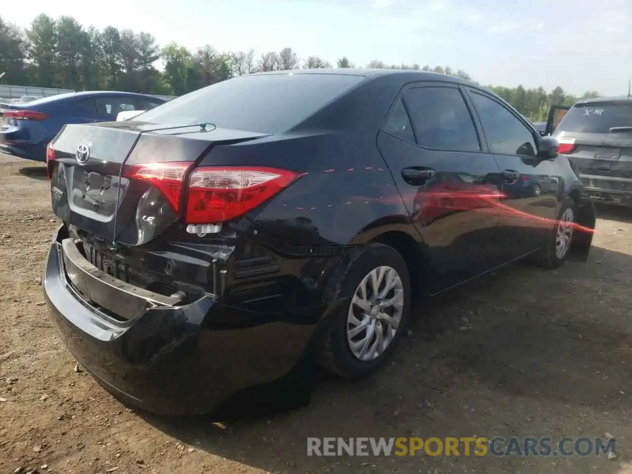 4 Photograph of a damaged car 2T1BURHE4KC158836 TOYOTA COROLLA 2019