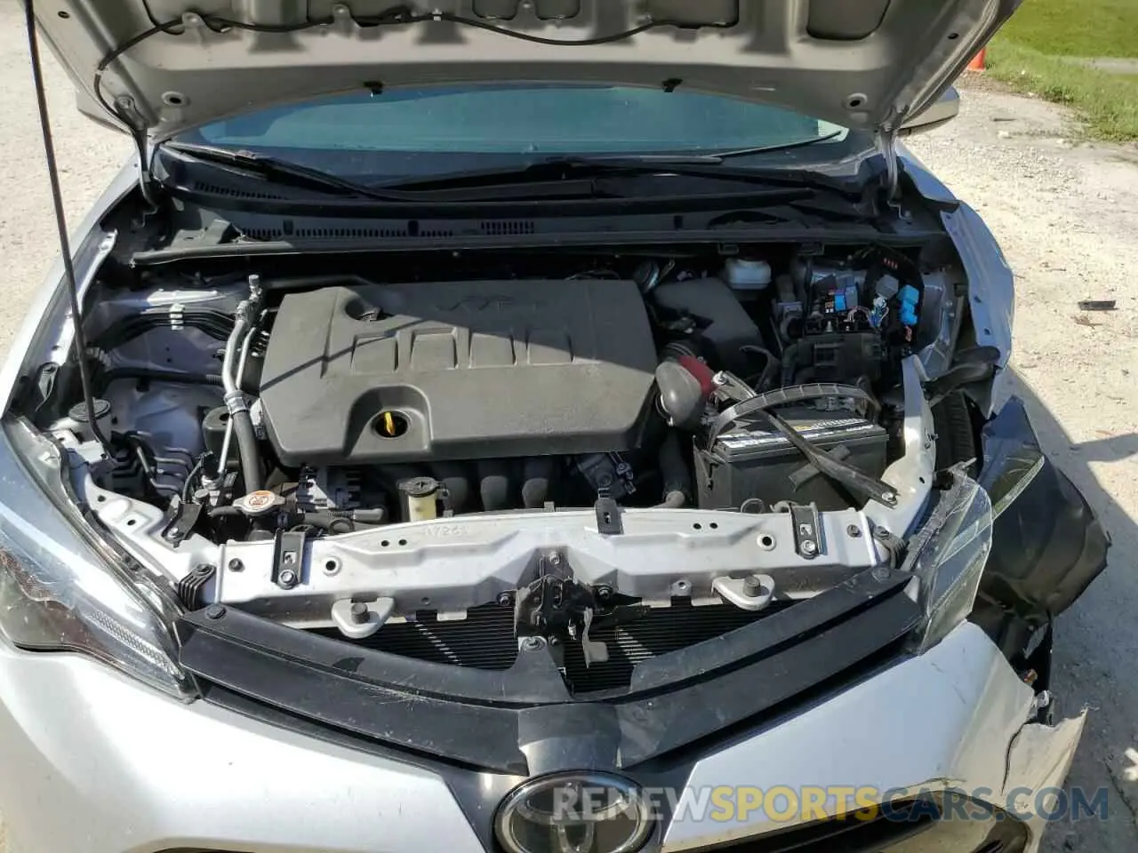11 Photograph of a damaged car 2T1BURHE4KC159078 TOYOTA COROLLA 2019