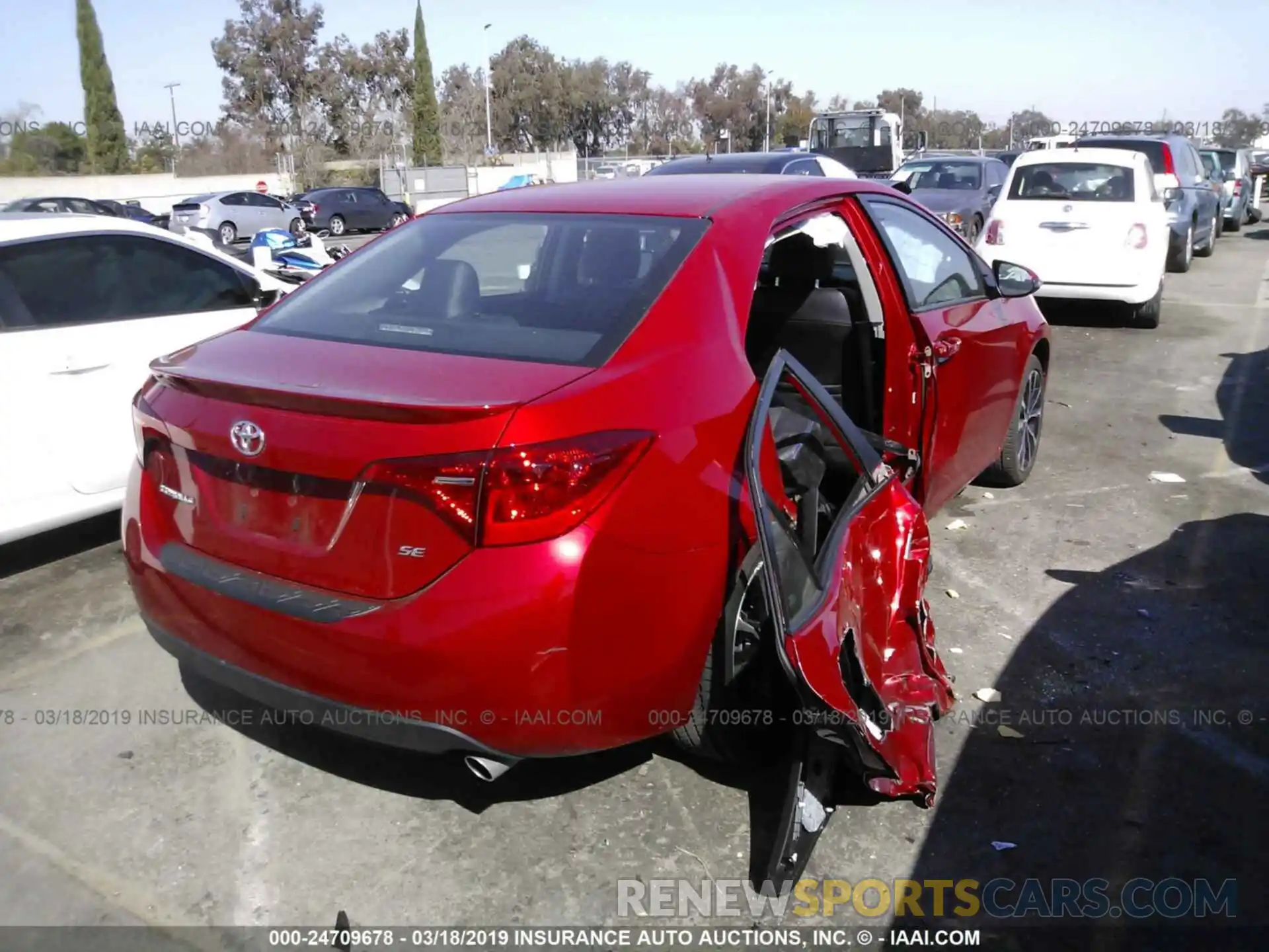 4 Photograph of a damaged car 2T1BURHE4KC159744 TOYOTA COROLLA 2019