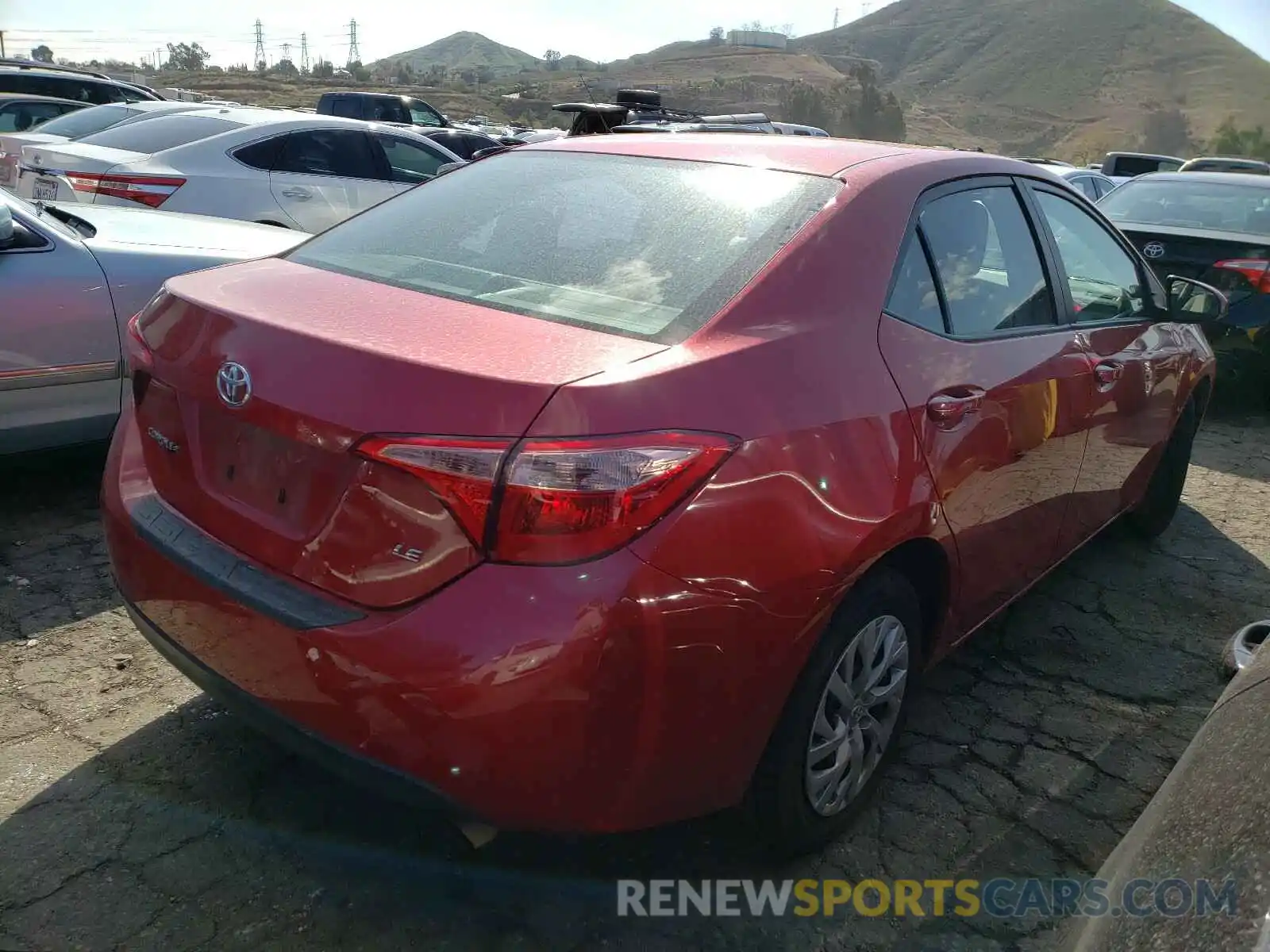 4 Photograph of a damaged car 2T1BURHE4KC163969 TOYOTA COROLLA 2019