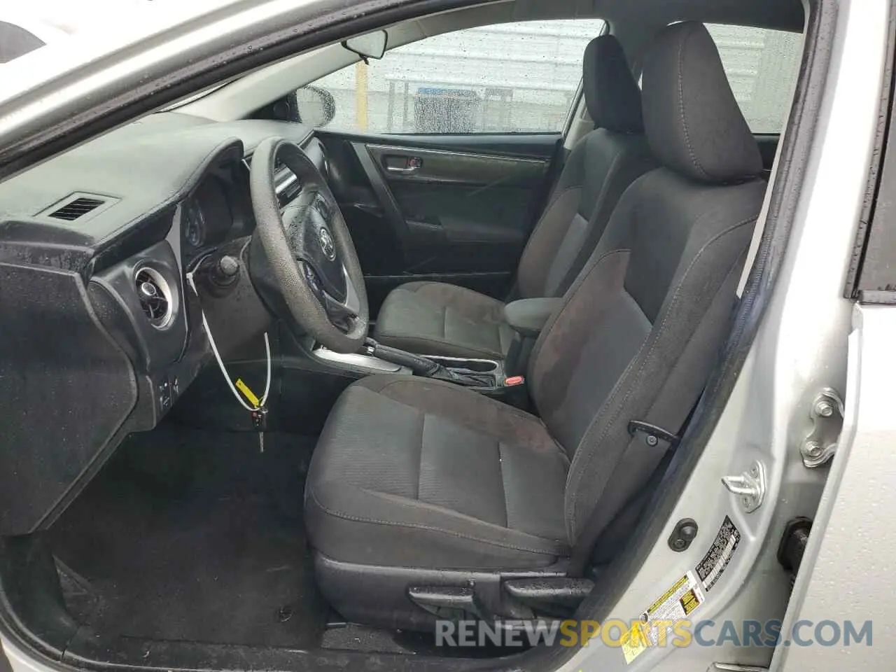 7 Photograph of a damaged car 2T1BURHE4KC166273 TOYOTA COROLLA 2019