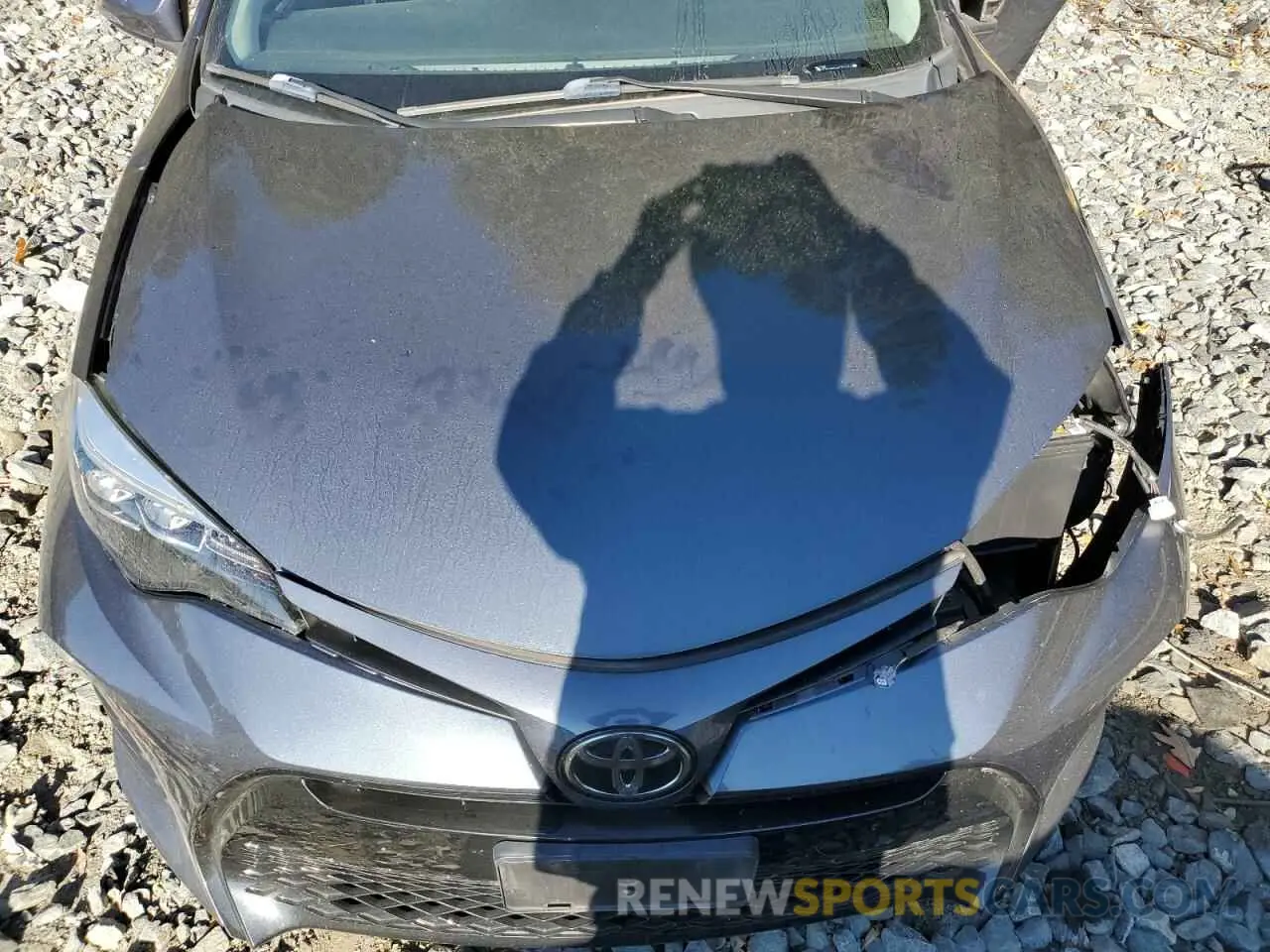 11 Photograph of a damaged car 2T1BURHE4KC173174 TOYOTA COROLLA 2019