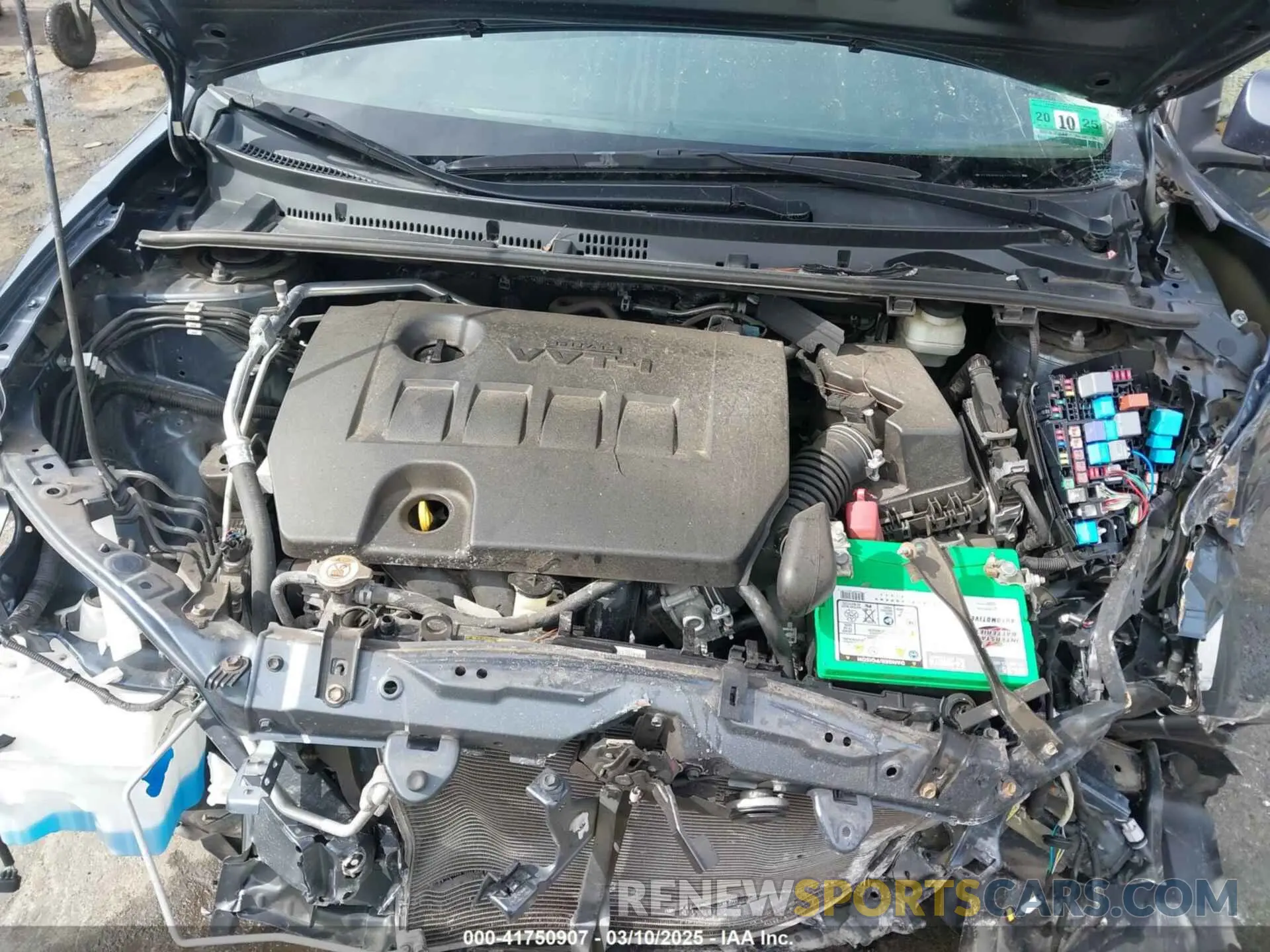 10 Photograph of a damaged car 2T1BURHE4KC173952 TOYOTA COROLLA 2019