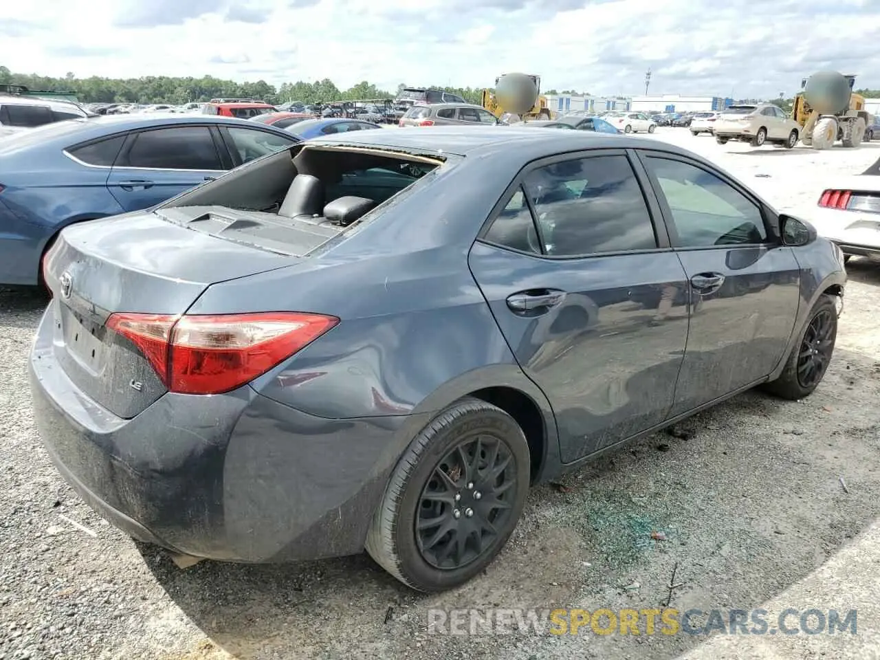 3 Photograph of a damaged car 2T1BURHE4KC174180 TOYOTA COROLLA 2019