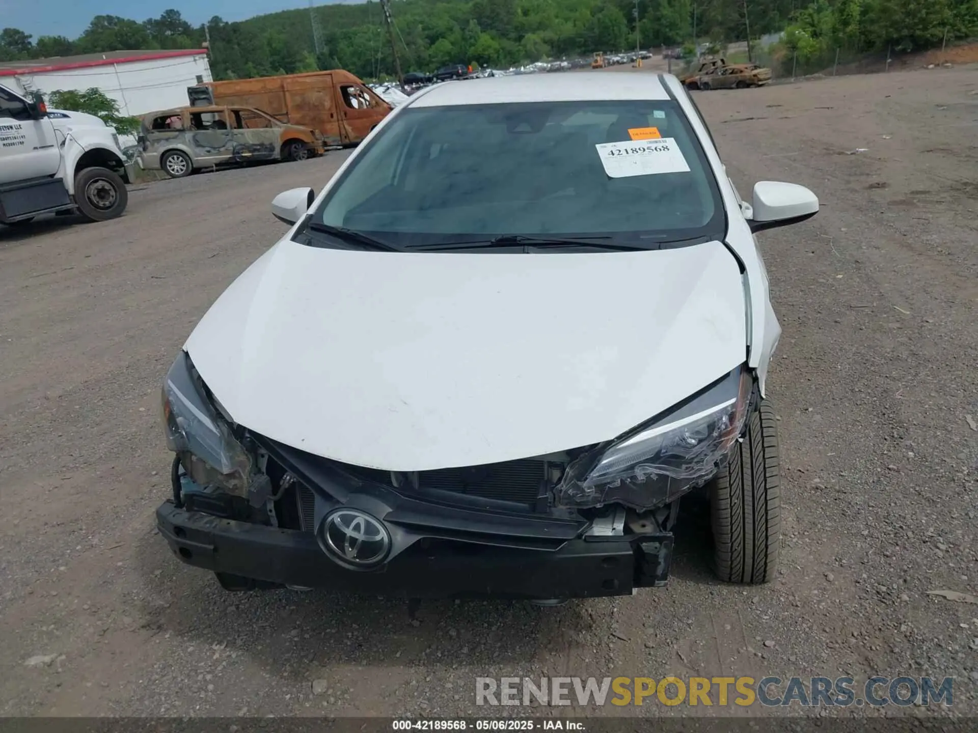 12 Photograph of a damaged car 2T1BURHE4KC176589 TOYOTA COROLLA 2019