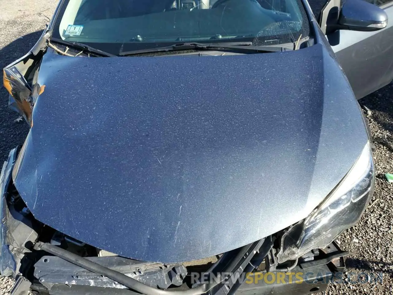 11 Photograph of a damaged car 2T1BURHE4KC176754 TOYOTA COROLLA 2019